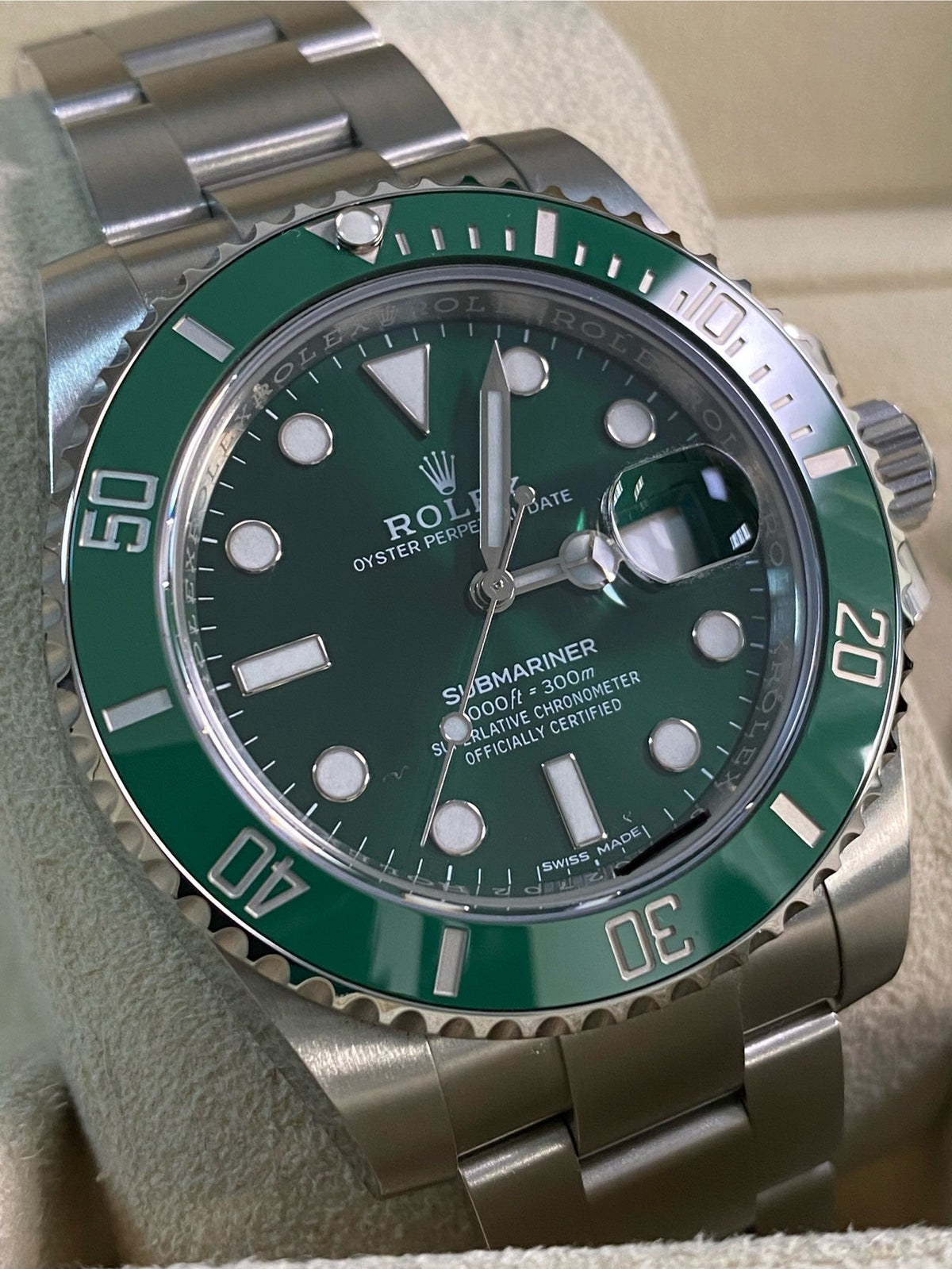 Rolex Steel Submariner Date - 2019 - "Hulk" - 116610LV *NOS*