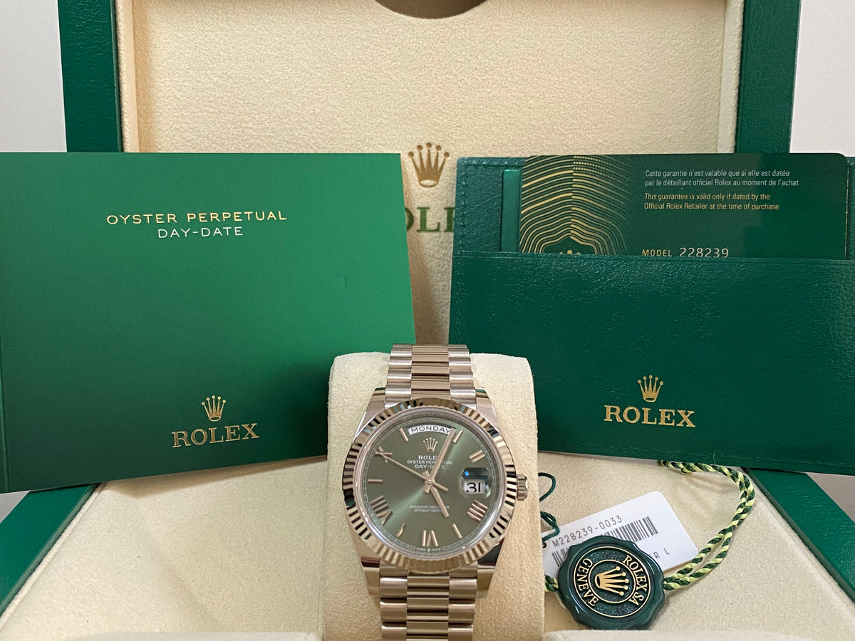 Rolex White Gold Day-Date 40 - 2024 - Fluted Bezel - Olive Green Bevelled Roman Dial - President Bracelet - 228239 *FULL SET*