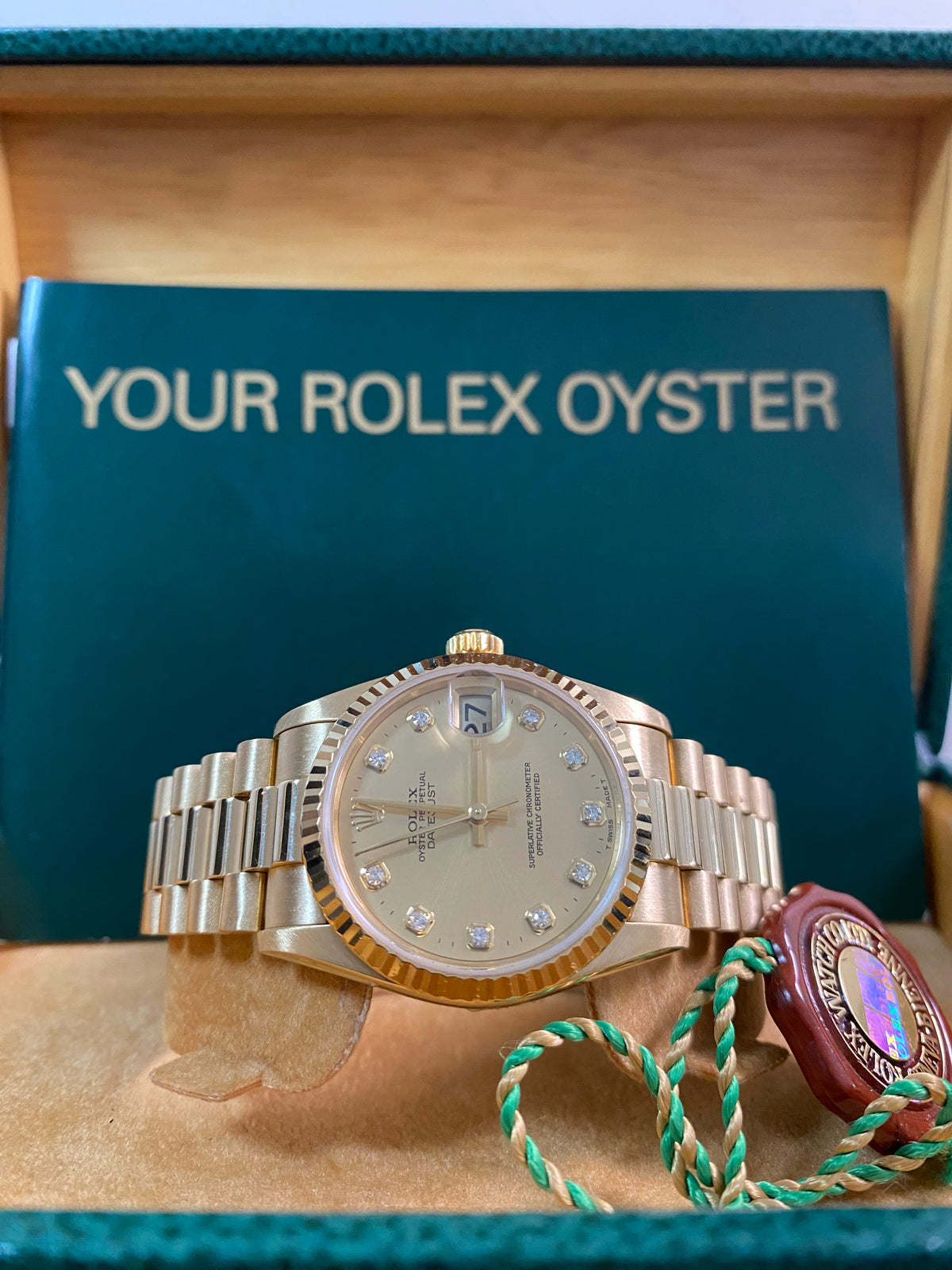 Rolex Yellow Gold Datejust 31 - A serial - Fluted Bezel - Factory Diamond Dial - President Bracelet - 78278