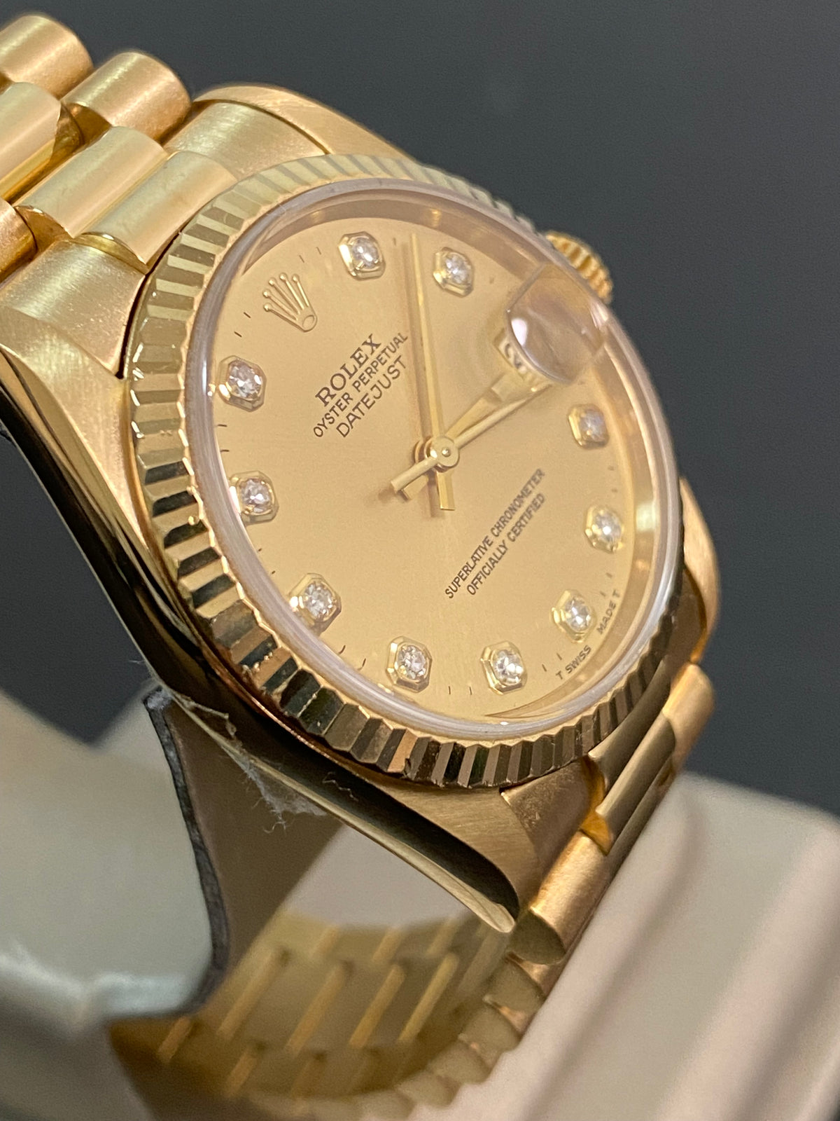 Rolex Yellow Gold Datejust 31 - A serial - Fluted Bezel - Factory Diamond Dial - President Bracelet - 78278