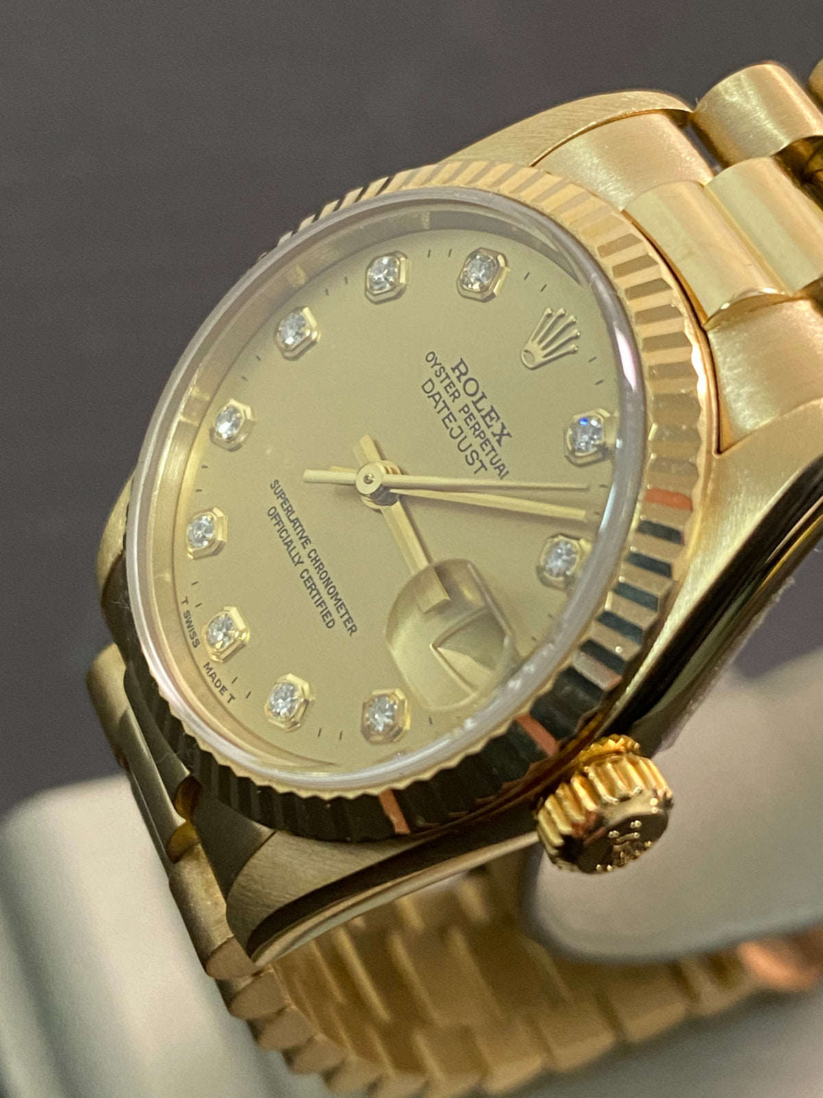 Rolex Yellow Gold Datejust 31 - A serial - Fluted Bezel - Factory Diamond Dial - President Bracelet - 78278