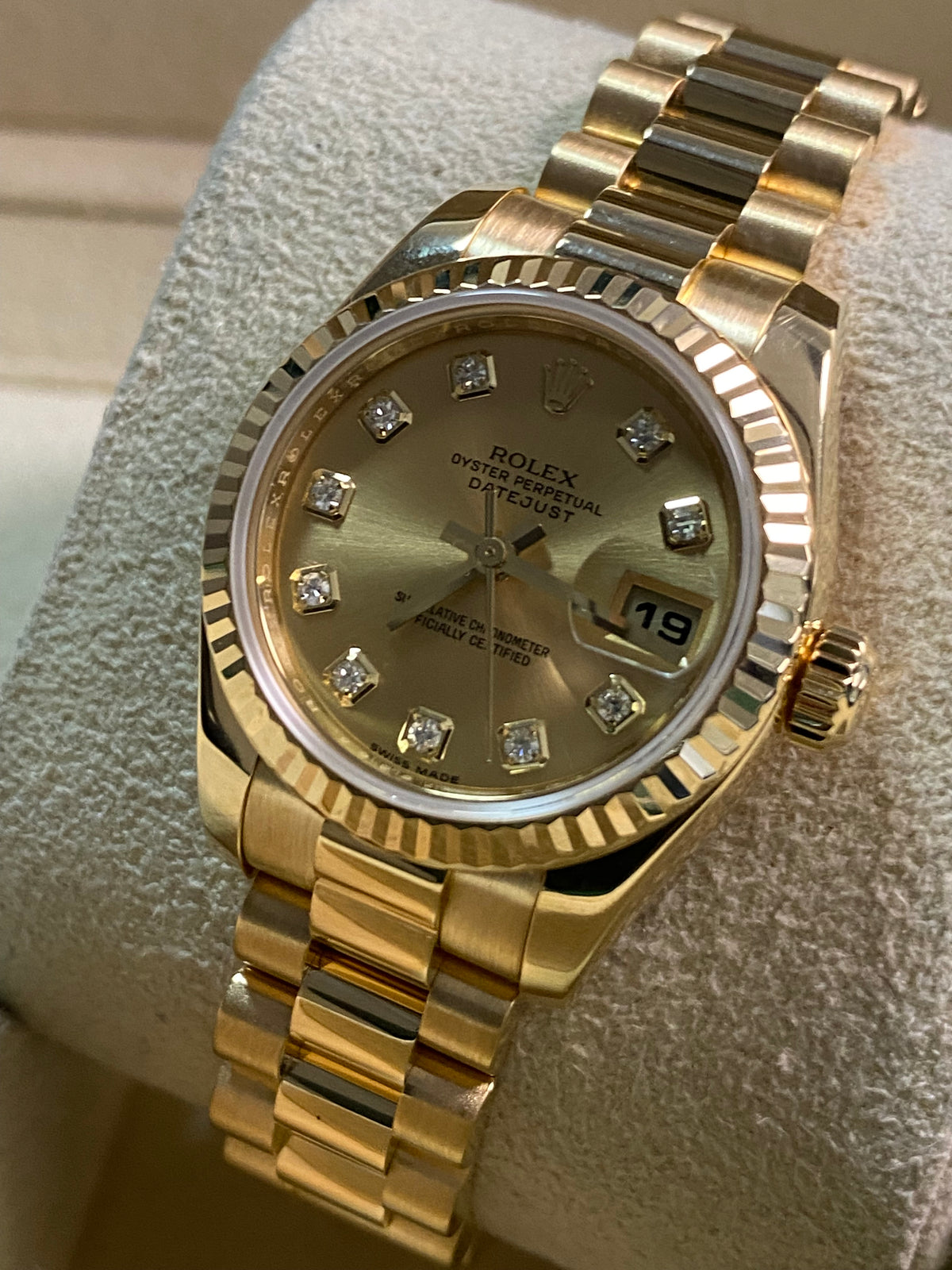 Rolex Yellow Gold Lady-Datejust - 2010 - Fluted Bezel - Factory Diamond Dial - President Bracelet - 179178 *FULLS SET*