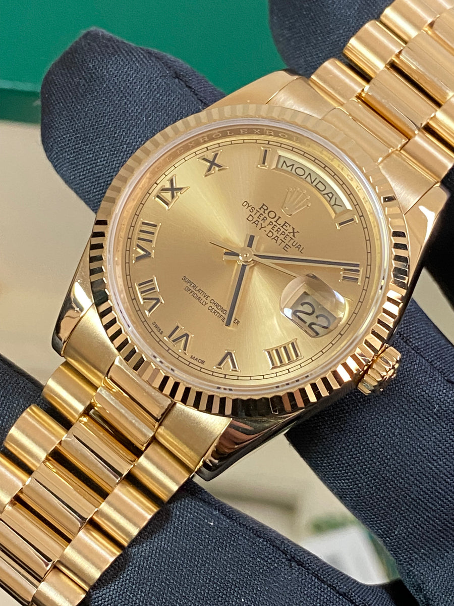 Rolex Yellow Gold Day-Date 36 - 2021 - Fluted Bezel - Champagne Roman Dial - President Bracelet - 118238 *NEW STYLE CARD*