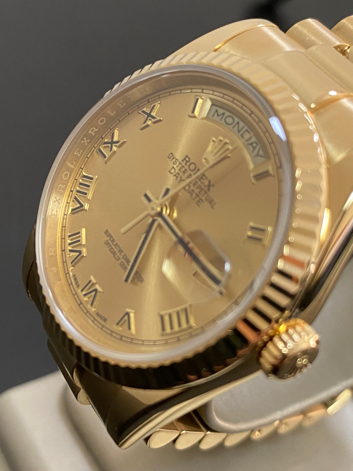 Rolex Yellow Gold Day-Date 36 - 2021 - Fluted Bezel - Champagne Roman Dial - President Bracelet - 118238 *NEW STYLE CARD*