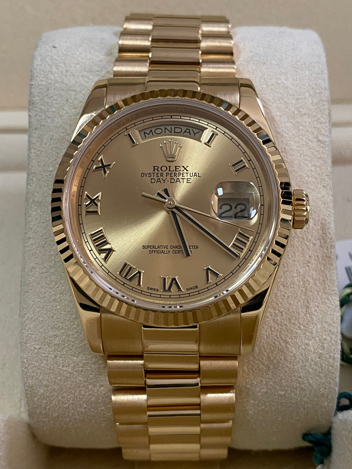 Rolex Yellow Gold Day-Date 36 - 2021 - Fluted Bezel - Champagne Roman Dial - President Bracelet - 118238 *NEW STYLE CARD*