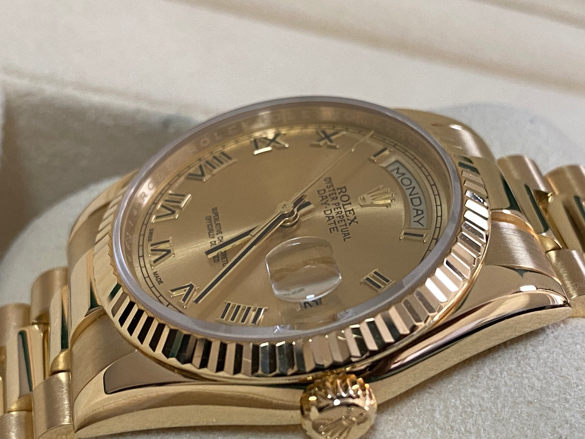 Rolex Yellow Gold Day-Date 36 - 2021 - Fluted Bezel - Champagne Roman Dial - President Bracelet - 118238 *NEW STYLE CARD*