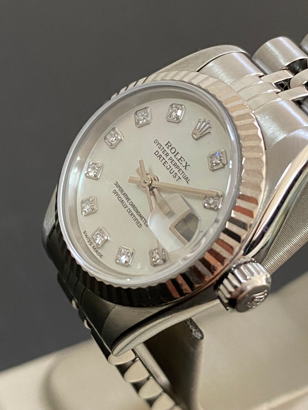 Rolex Steel Lady-Datejust - U serial- Fluted Bezel - Mother of Pearl Diamond Dial - Jubilee Bracelet - 69174