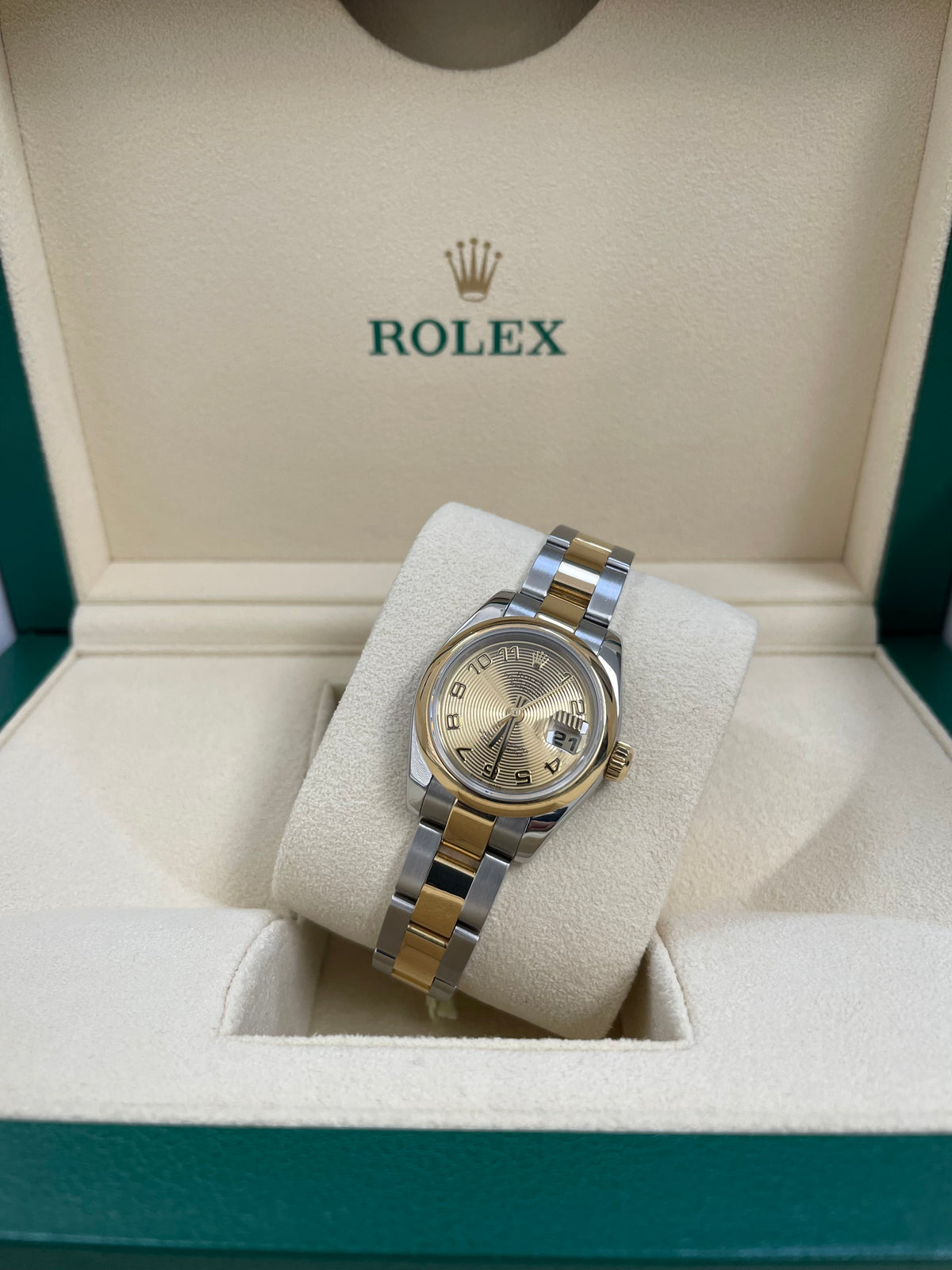 Rolex Yellow Gold and Steel Lady-Datejust - F Serial - Smooth Bezel - Champagne Dial - Oyster Bracelet - 179163