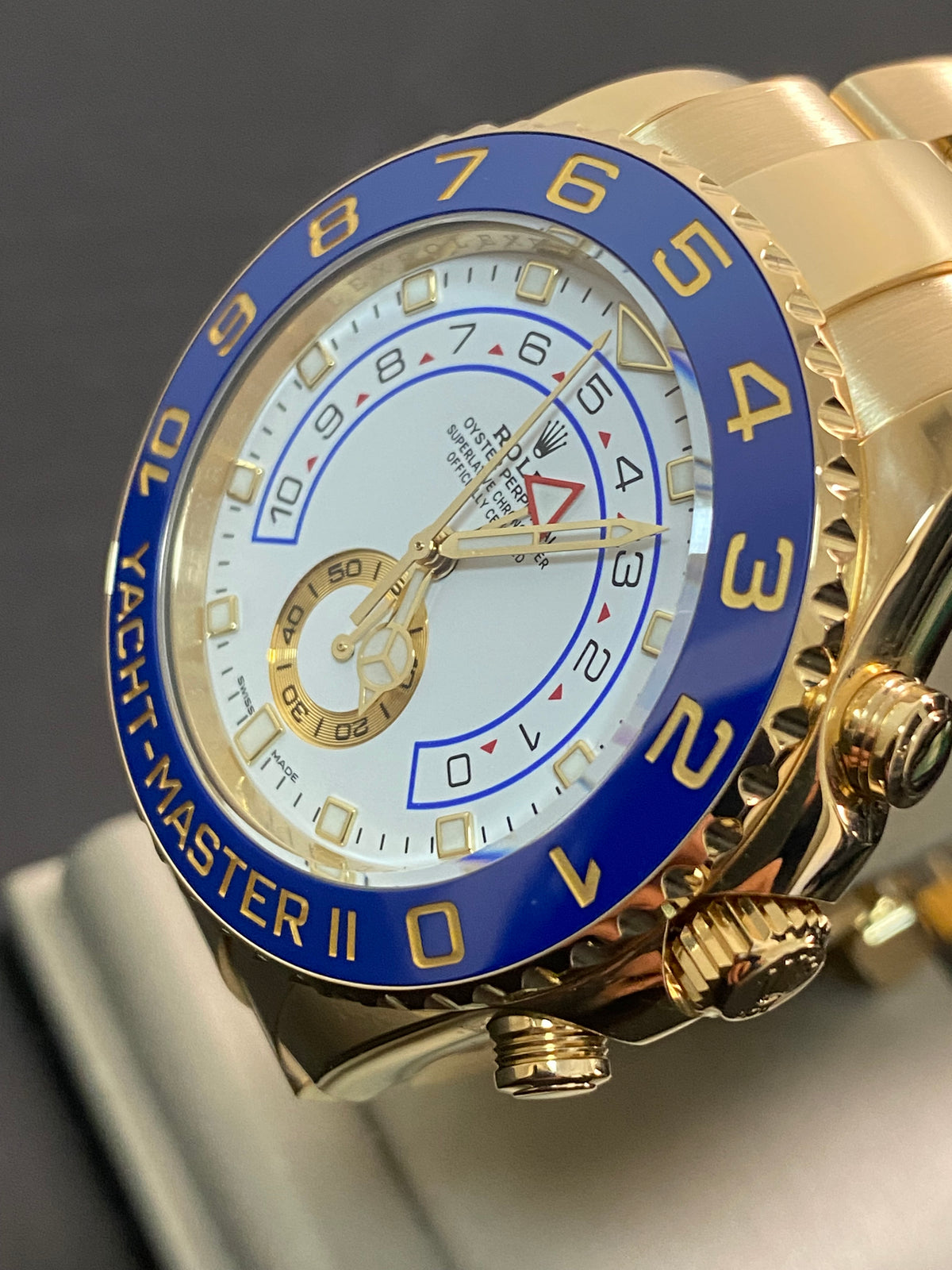 Rolex Yellow Gold Yacht-Master II - 2023 - White Dial - 116688 *FULL SET*