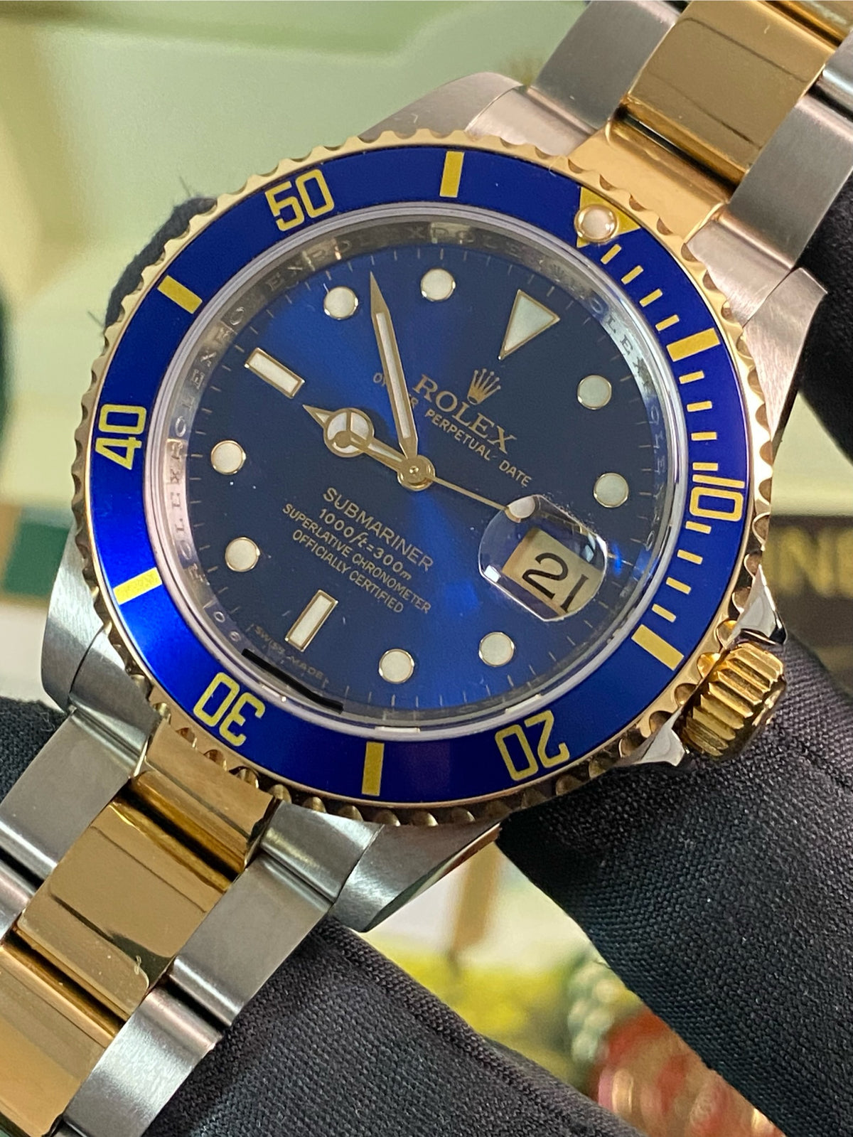 Rolex Steel and Yellow Gold Submariner Date - 2007 - "Bluesy" Pre Ceramic Bezel -Oyster Bracelet - 16613 *FULL SET*