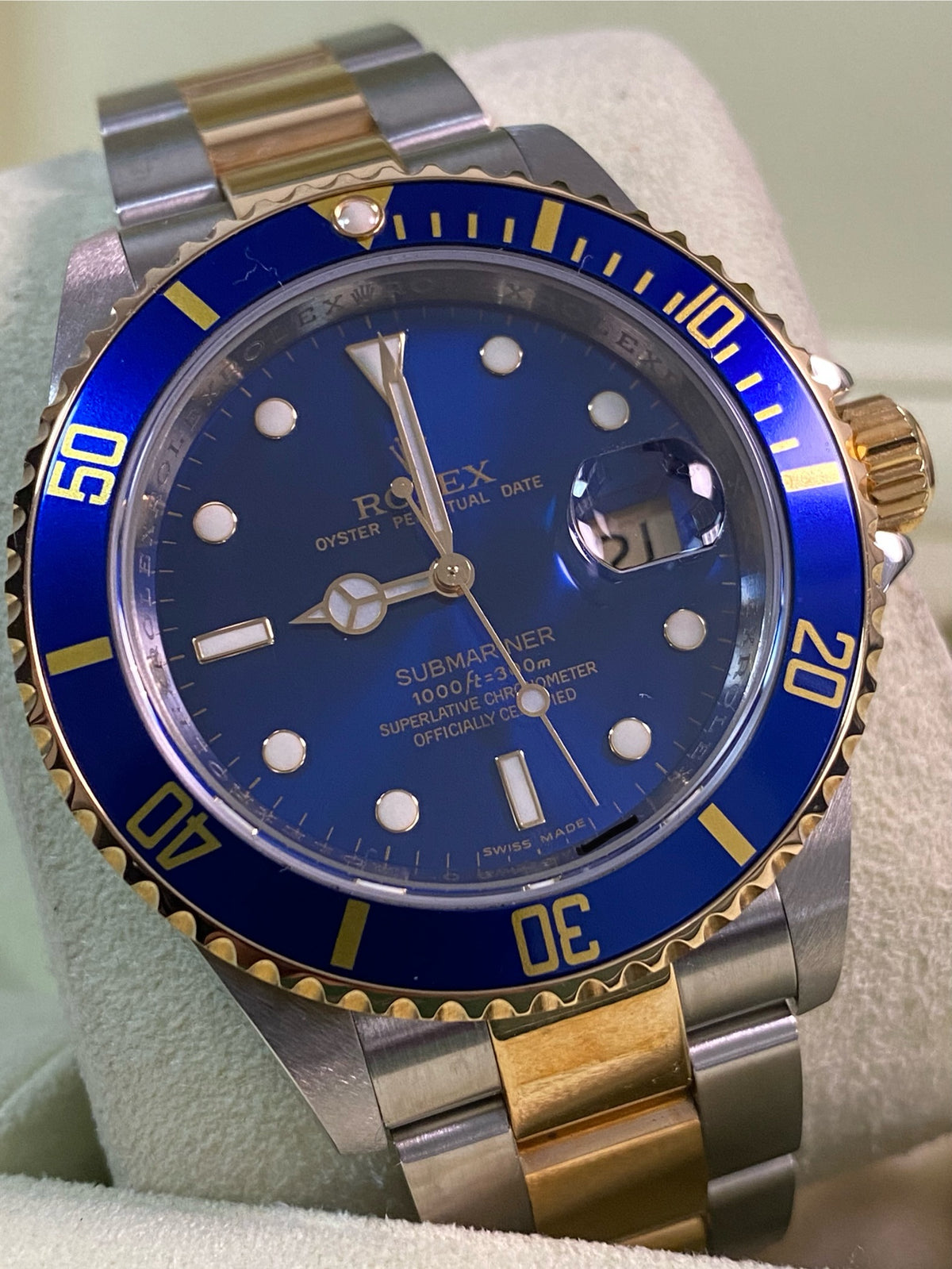 Rolex Steel and Yellow Gold Submariner Date - 2007 - "Bluesy" Pre Ceramic Bezel -Oyster Bracelet - 16613 *FULL SET*