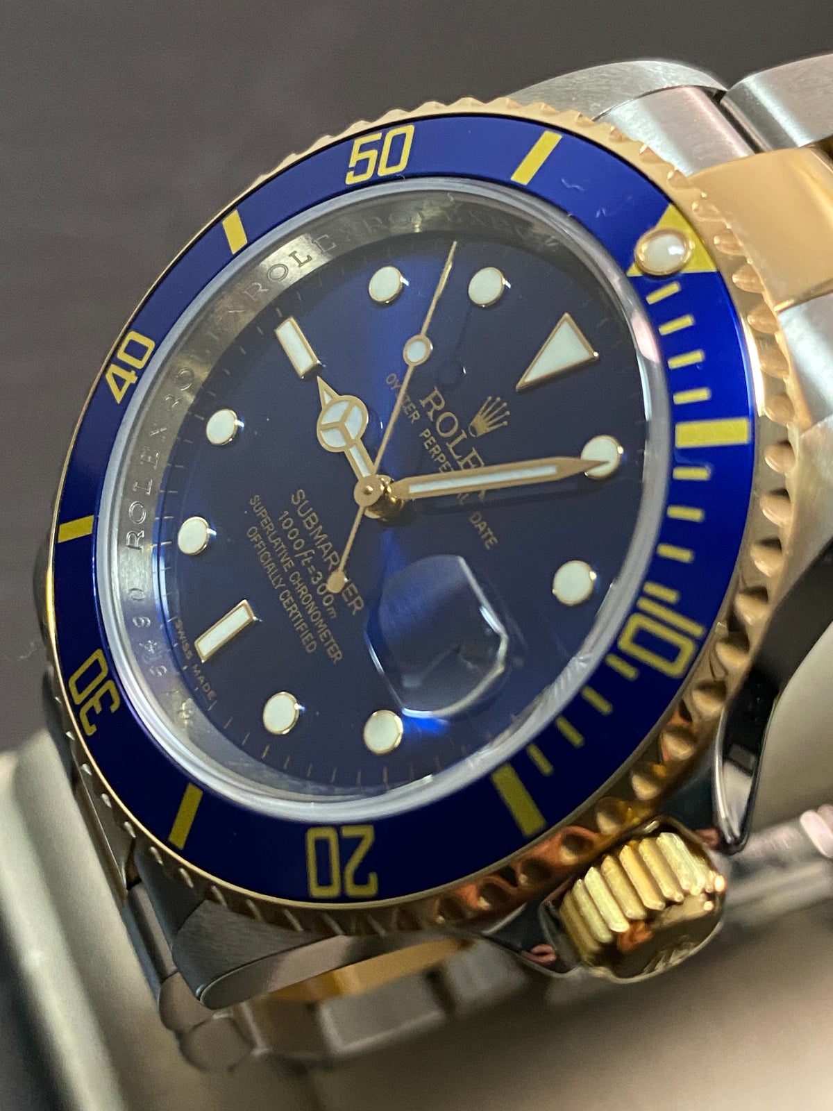 Rolex Steel and Yellow Gold Submariner Date - 2007 - "Bluesy" Pre Ceramic Bezel -Oyster Bracelet - 16613 *FULL SET*