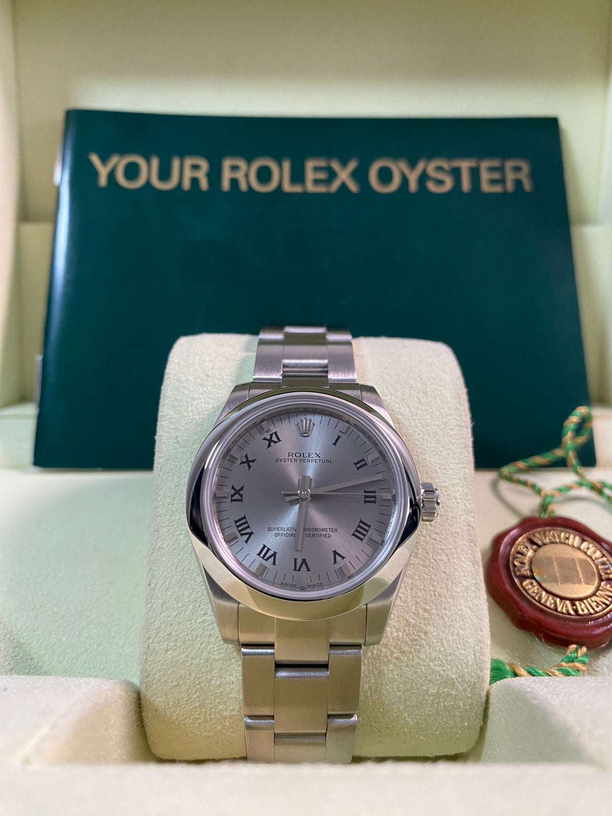 Rolex Steel Oyster Perpetual 31 - Z serial - Domed Bezel - Silver Roman Dial - Oyster Bracelet - 177200