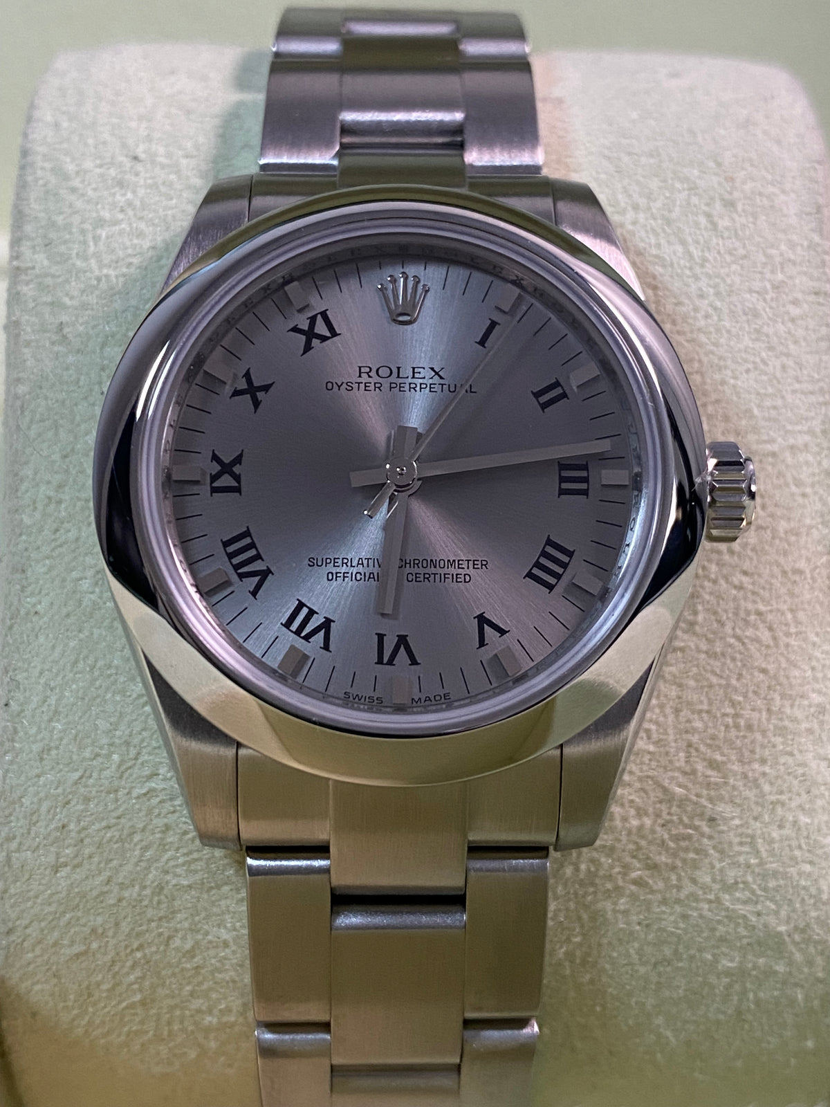 Rolex Steel Oyster Perpetual 31 - Z serial - Domed Bezel - Silver Roman Dial - Oyster Bracelet - 177200