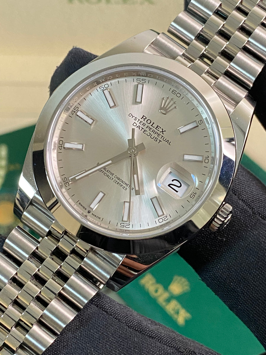 Rolex Steel Datejust 41 - 2024 - Smooth Bezel - Silver Index Dial - Jubilee Bracelet - 126300 *FULL SET*