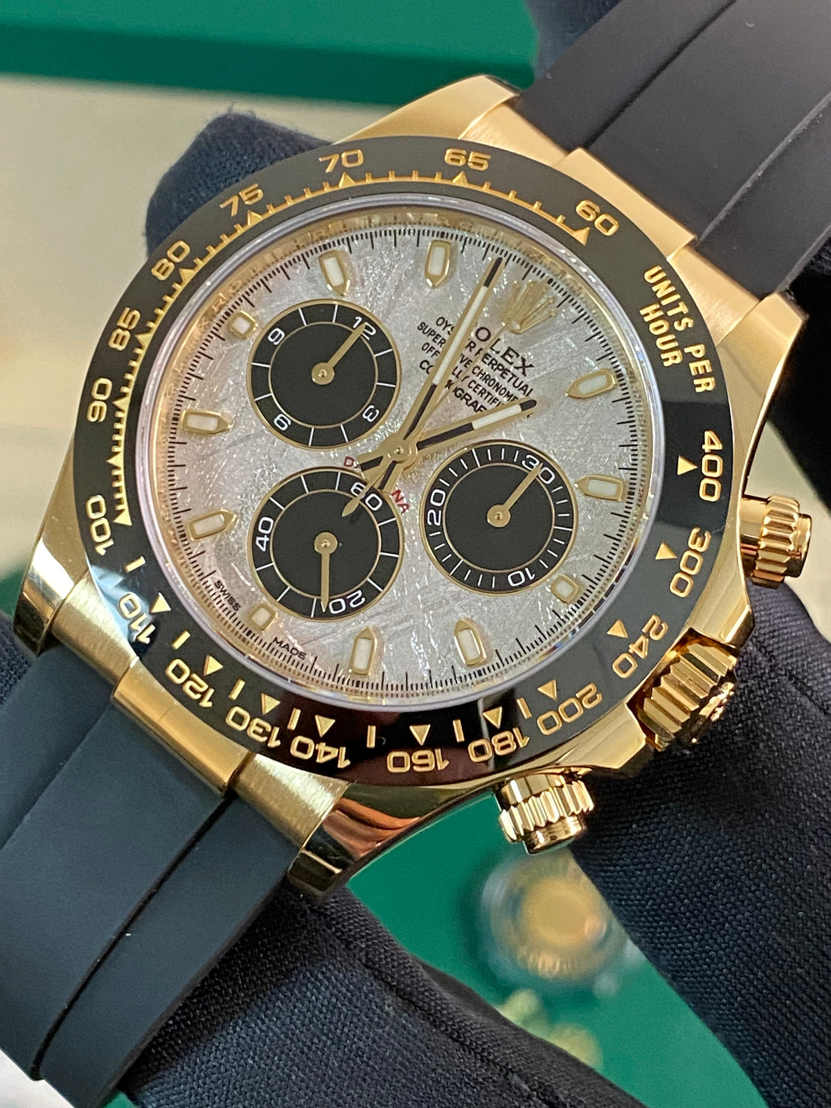 Rolex Yellow Gold Cosmograph Daytona - 2022 - Meteorite Dial - Oysterflex - 116518LN *FULL SET*