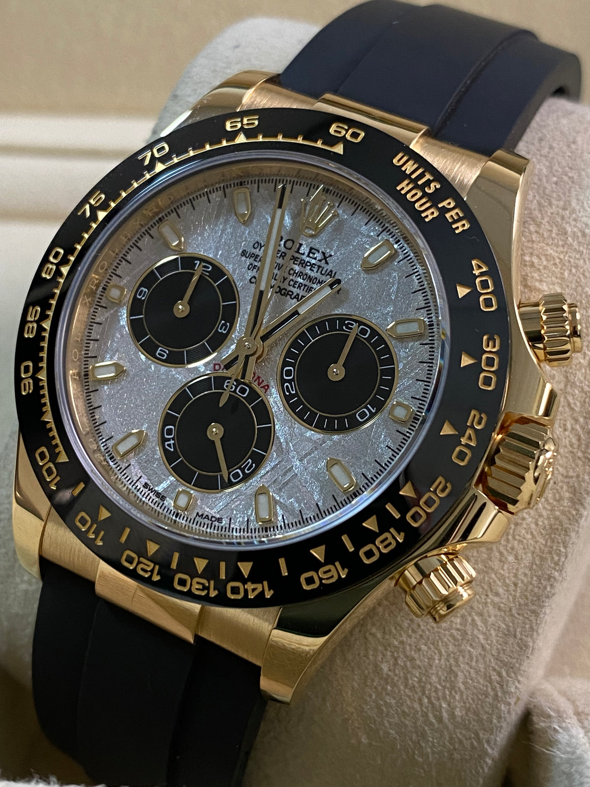 Rolex Yellow Gold Cosmograph Daytona - 2022 - Meteorite Dial - Oysterflex - 116518LN *FULL SET*