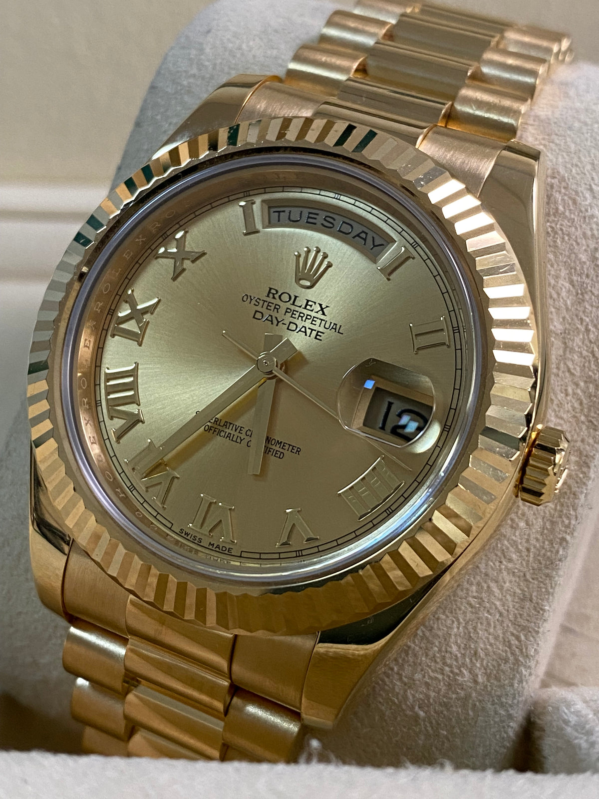 Rolex Yellow Gold Day-Date II - 2012 - Fluted Bezel - Champagne Roman Dial - President Bracelet - 218238