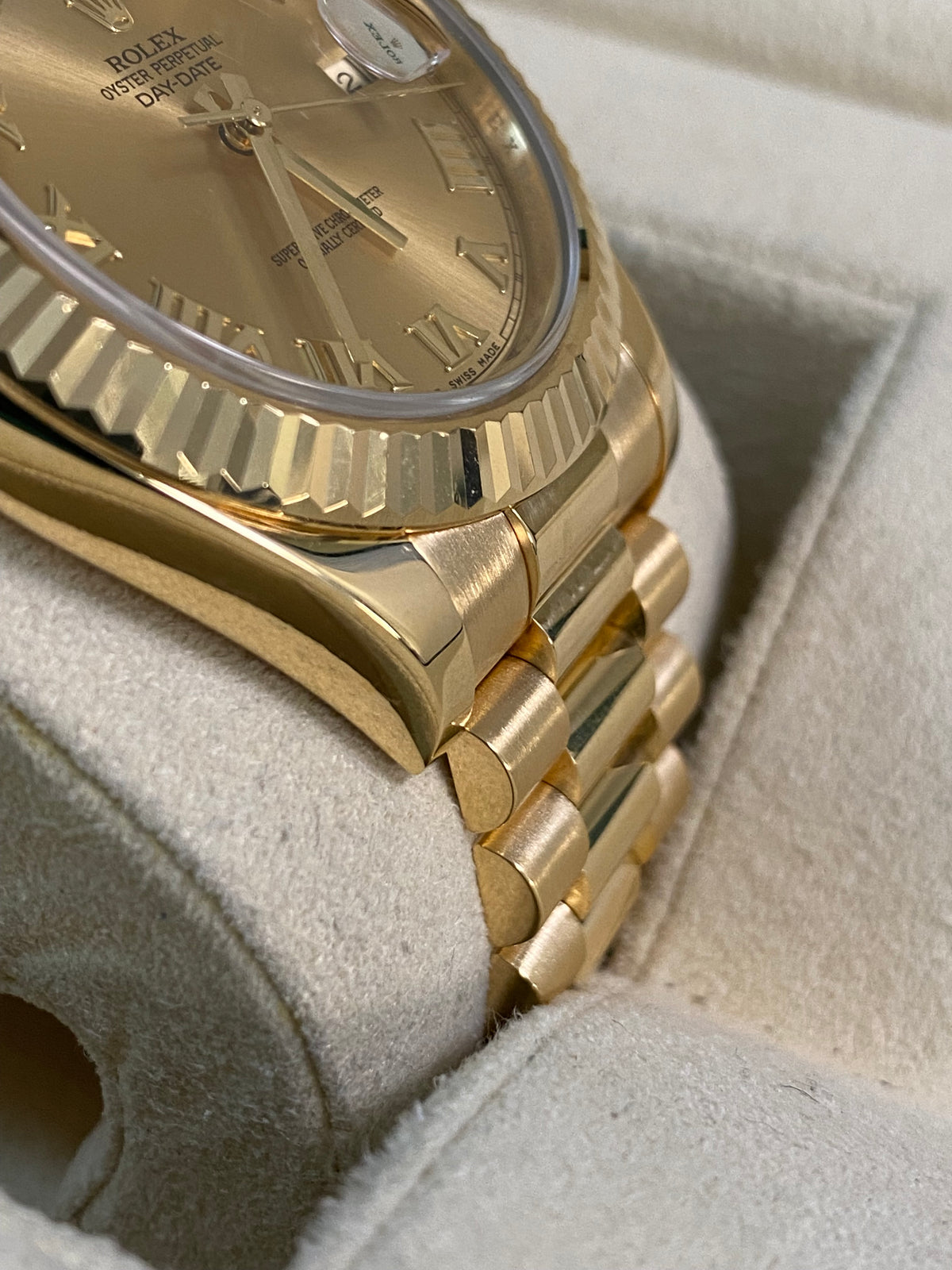 Rolex Yellow Gold Day-Date II - 2012 - Fluted Bezel - Champagne Roman Dial - President Bracelet - 218238