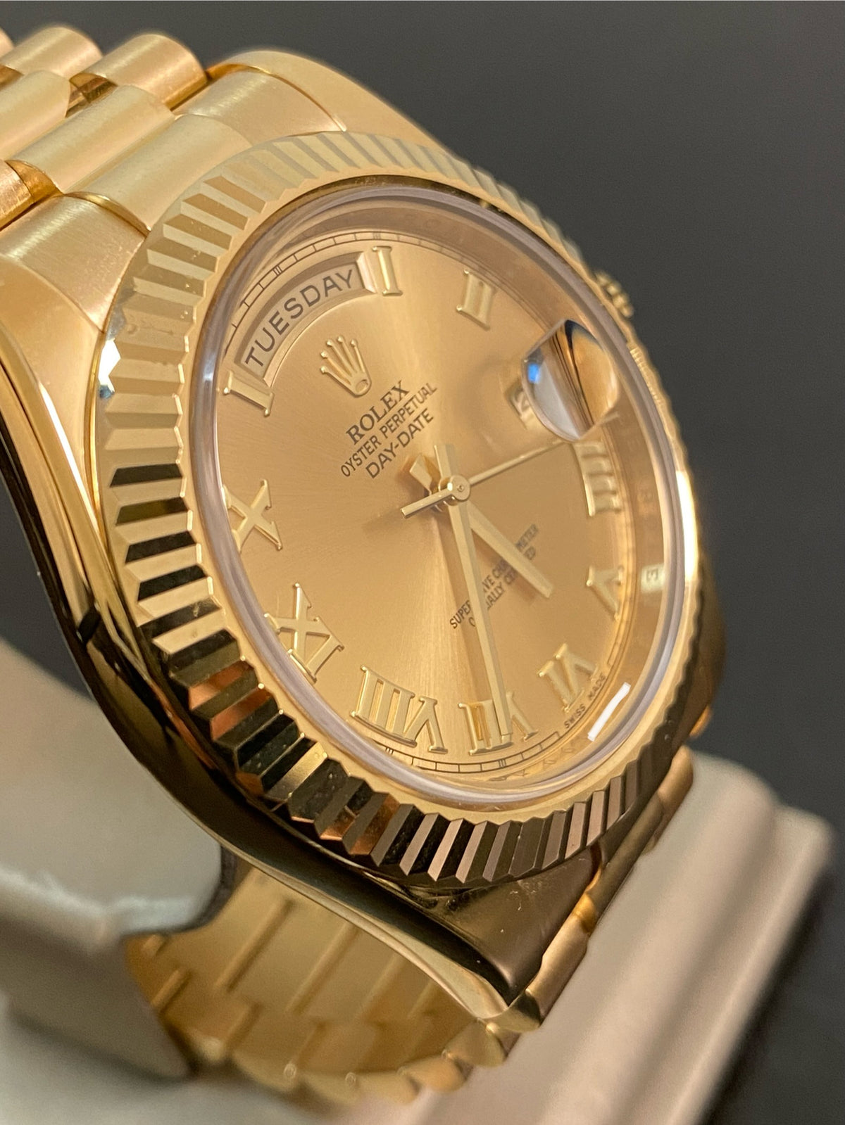 Rolex Yellow Gold Day-Date II - 2012 - Fluted Bezel - Champagne Roman Dial - President Bracelet - 218238