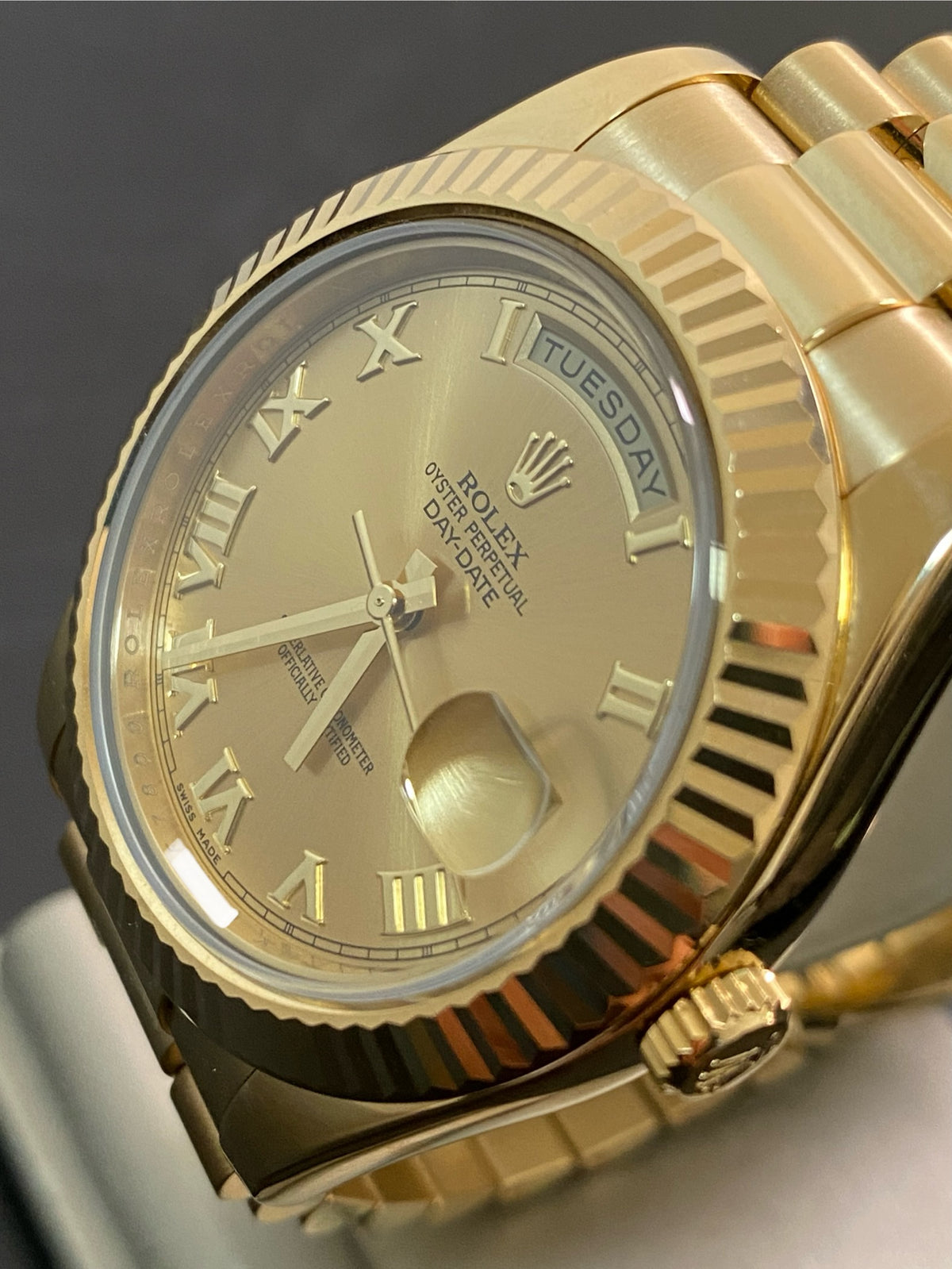 Rolex Yellow Gold Day-Date II - 2012 - Fluted Bezel - Champagne Roman Dial - President Bracelet - 218238