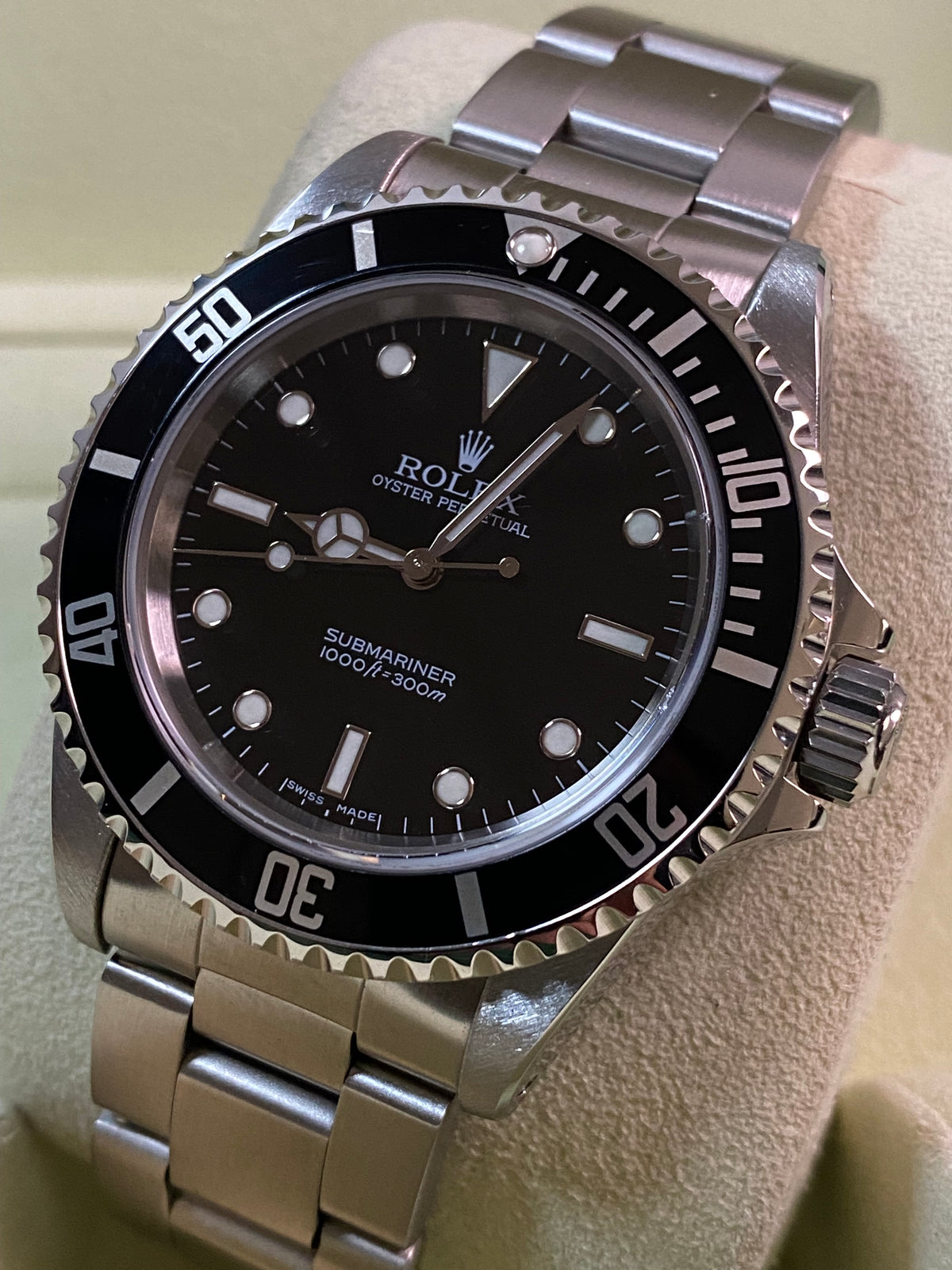 Rolex Steel Submariner No Date - W serial - Pre Ceramic Bezel - Black Dial - 14060 *FULL SET*