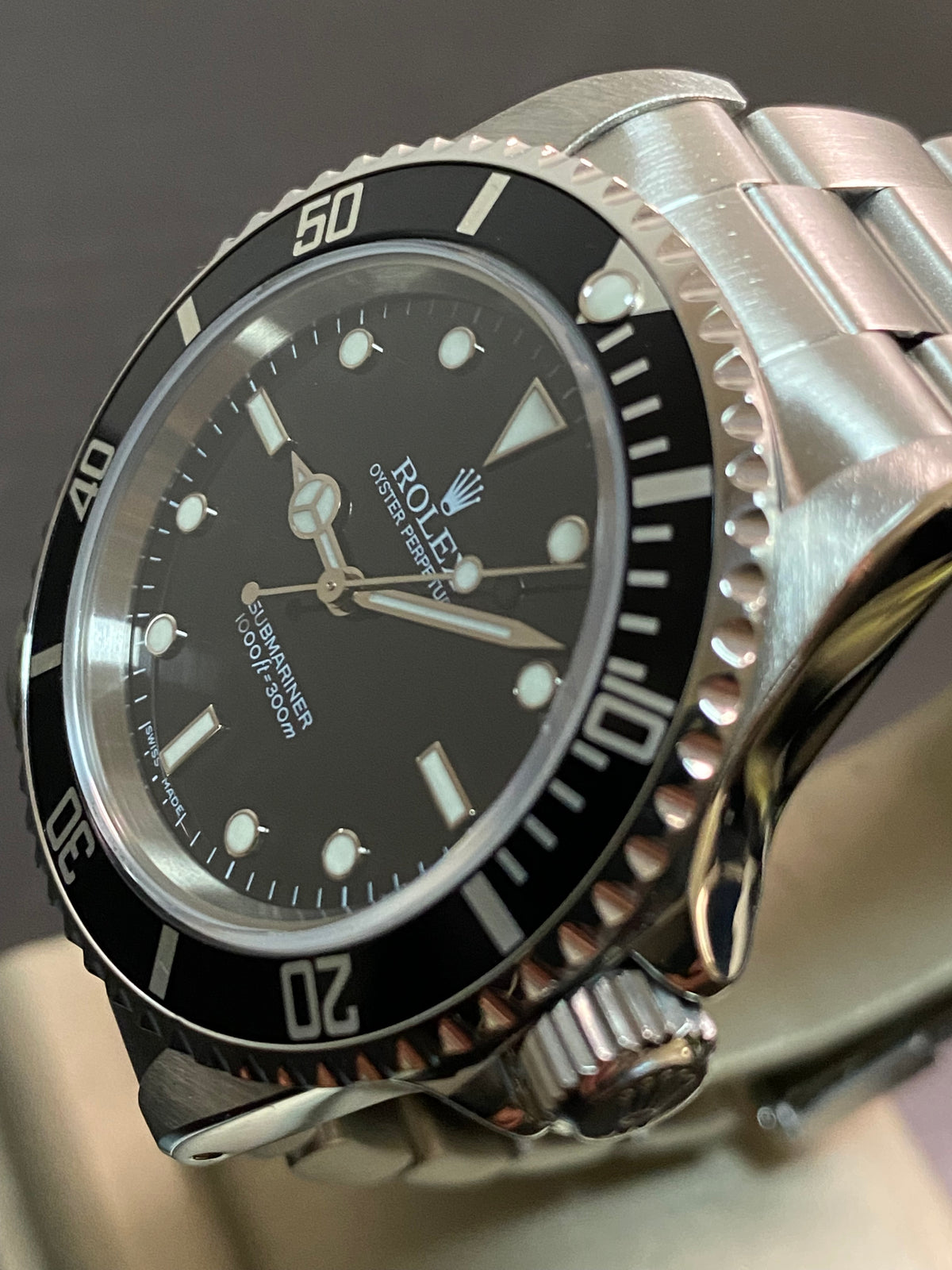 Rolex Steel Submariner No Date - W serial - Pre Ceramic Bezel - Black Dial - 14060 *FULL SET*