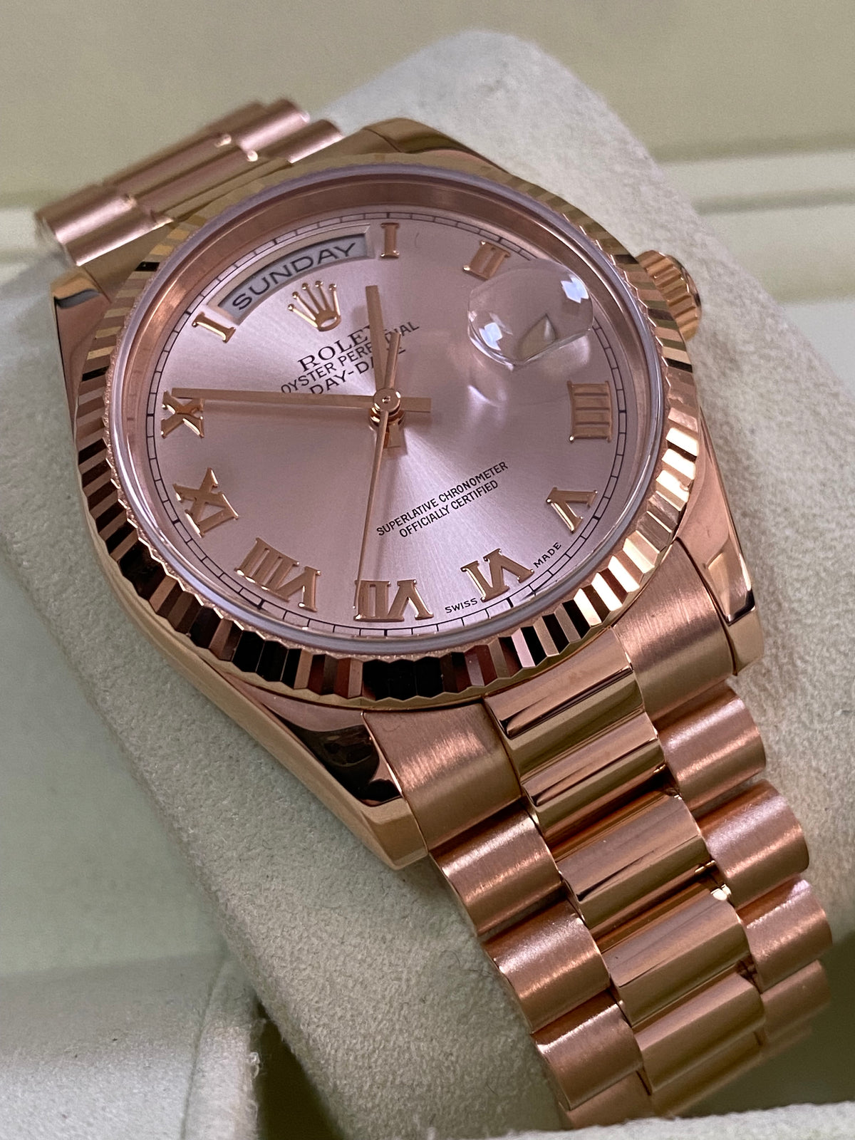 Rolex Everose Gold Day-Date 36 - K serial - Fluted Bezel - Pink Roman Dial - President Bracelet - 118235 *COMPLETE SET*