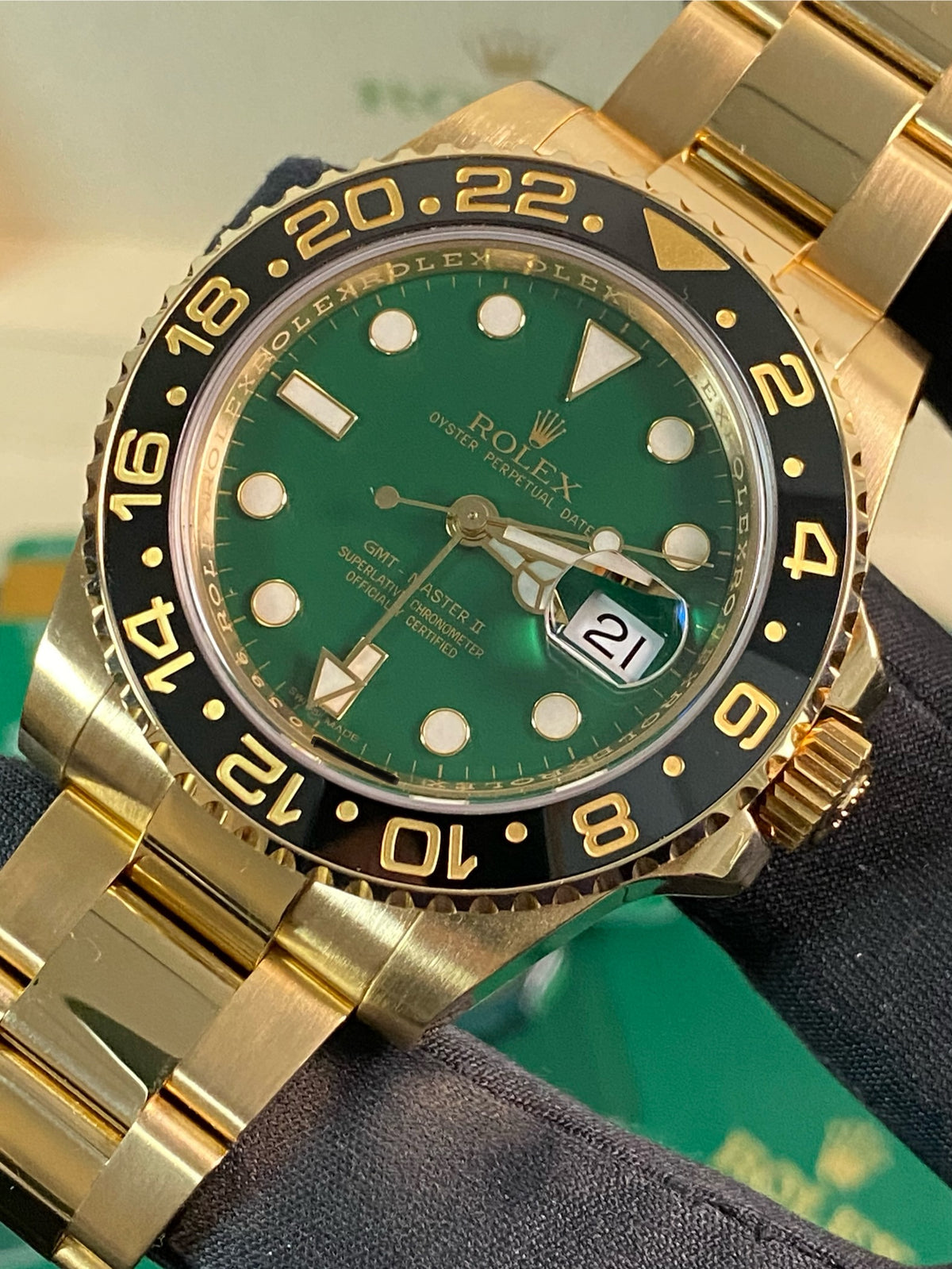 Rolex Yellow Gold GMT-Master II - 2014 - Black Bezel - Anniversary Green Dial - Oyster Bracelet - 116718LN *FULL SET*