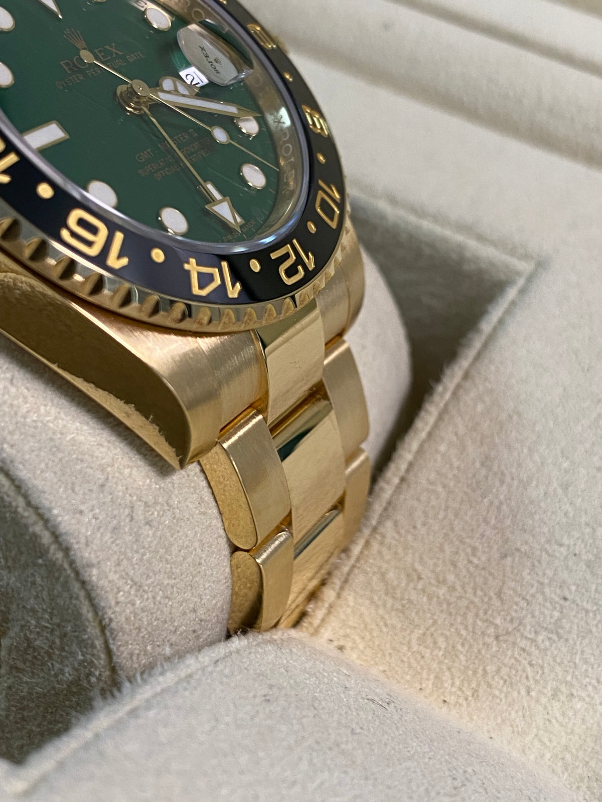 Rolex Yellow Gold GMT-Master II - 2014 - Black Bezel - Anniversary Green Dial - Oyster Bracelet - 116718LN *FULL SET*