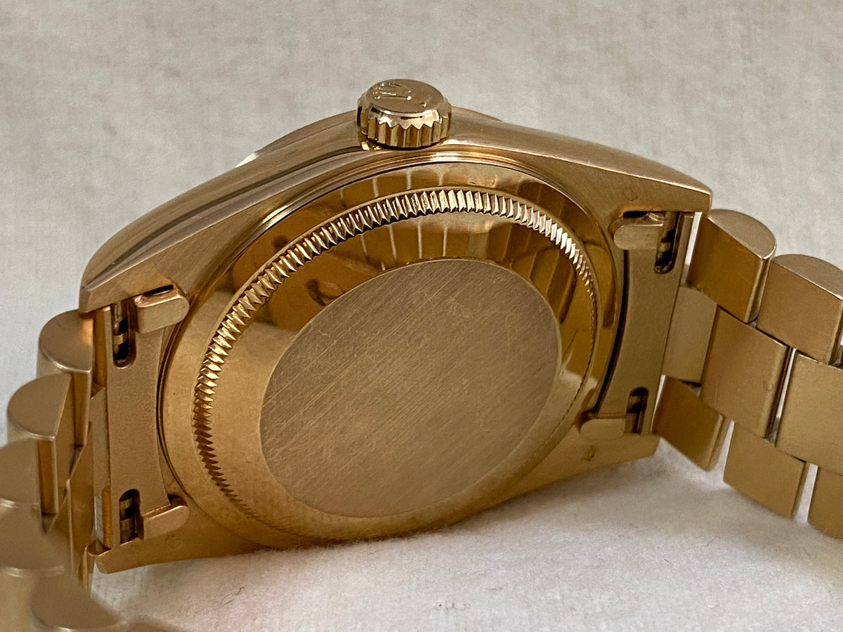 Rolex Yellow Gold Day-Date 36 - L serial - Fluted Bezel - Champagne Index Dial - President Bracelet - 18248