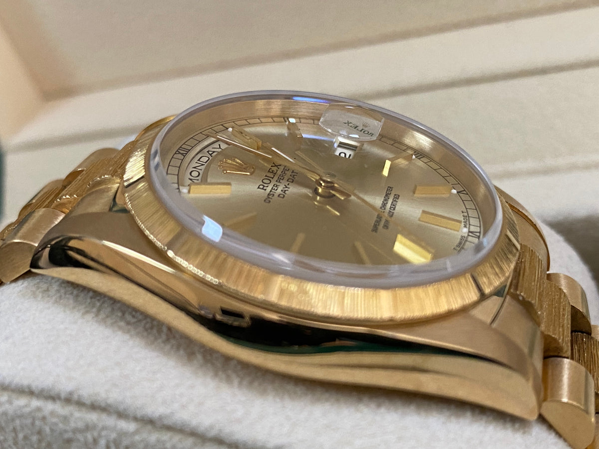 Rolex Yellow Gold Day-Date 36 - L serial - Fluted Bezel - Champagne Index Dial - President Bracelet - 18248