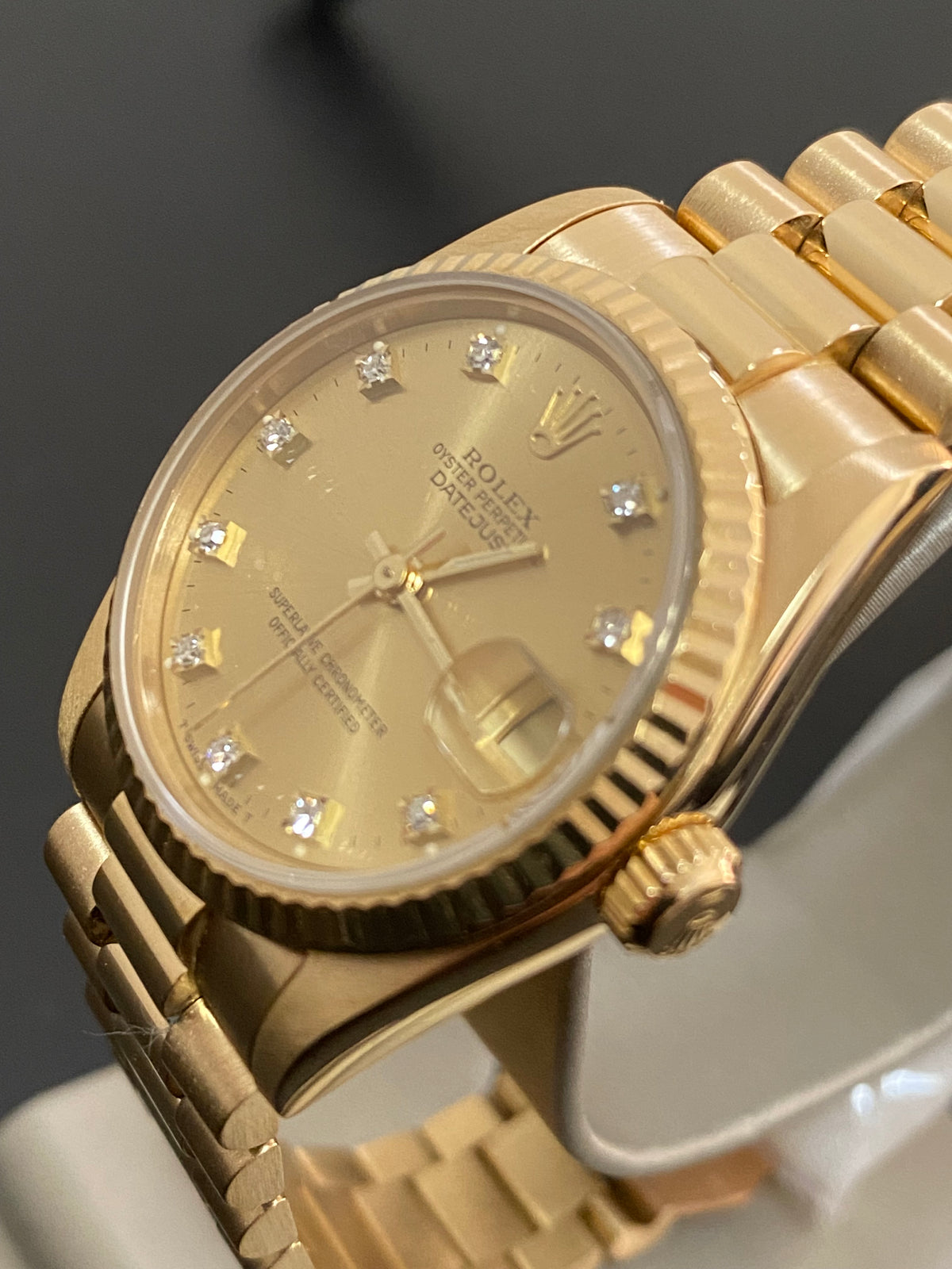 Rolex Yellow Gold Datejust 31 - L serial - Fluted Bezel - Factory Diamond Dial - President Bracelet - 68278