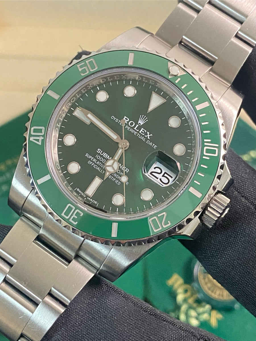 Rolex Steel Submariner Date - 2020 - "Hulk" - 116610LV *New Style Card*