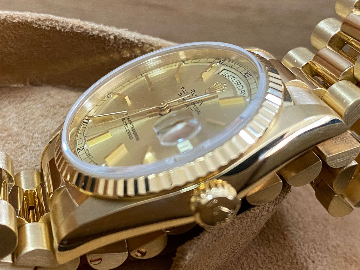 Rolex Yellow Gold Day-Date 36 - E serial - Fluted Bezel - Champagne Index Dial - Double Quickset - President Bracelet - 18238