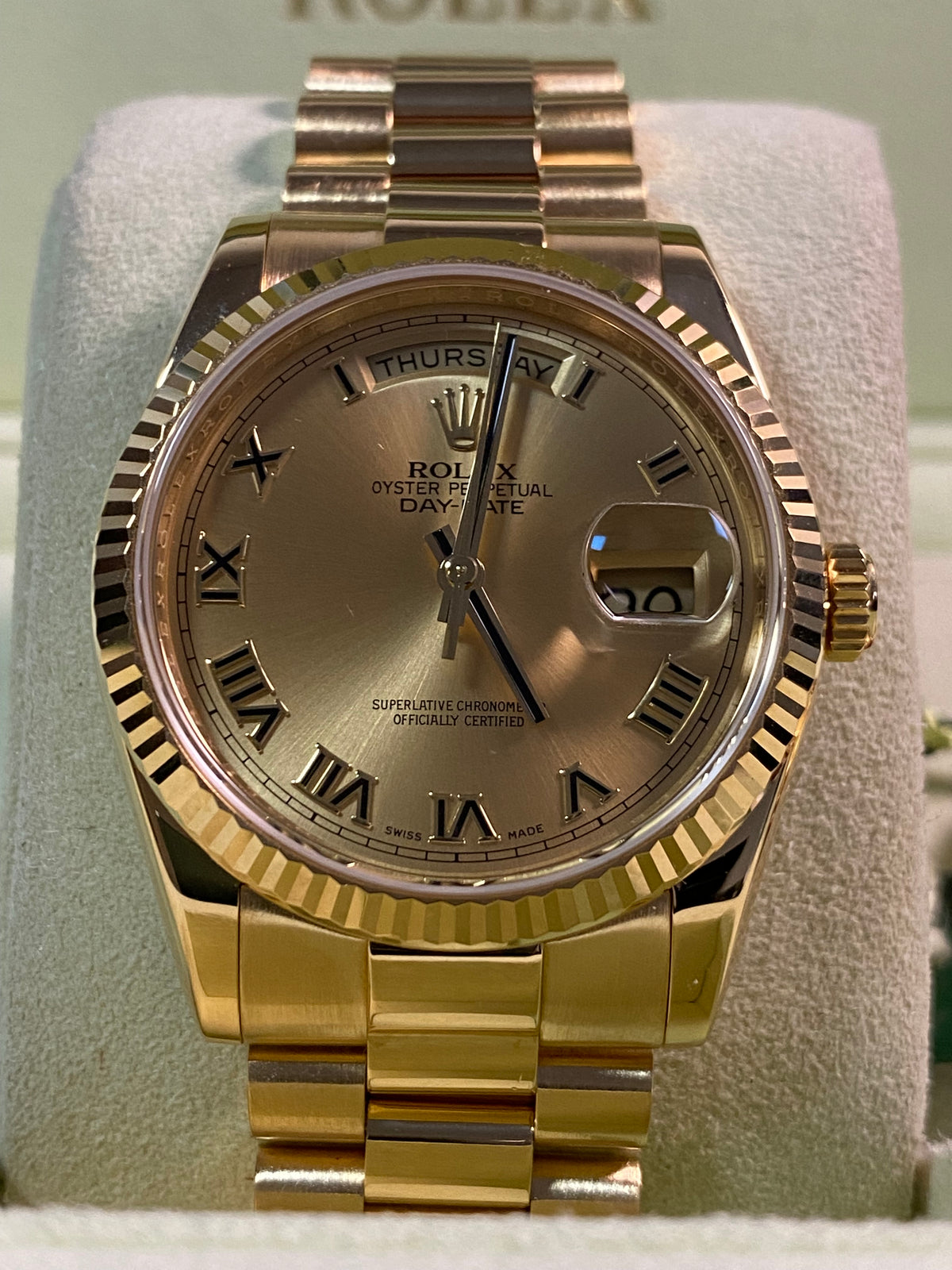 Rolex Yellow Gold Day-Date 36 - G serial - Fluted Bezel - Champagne Roman Dial - President Bracelet - 118238 *FULL SET*