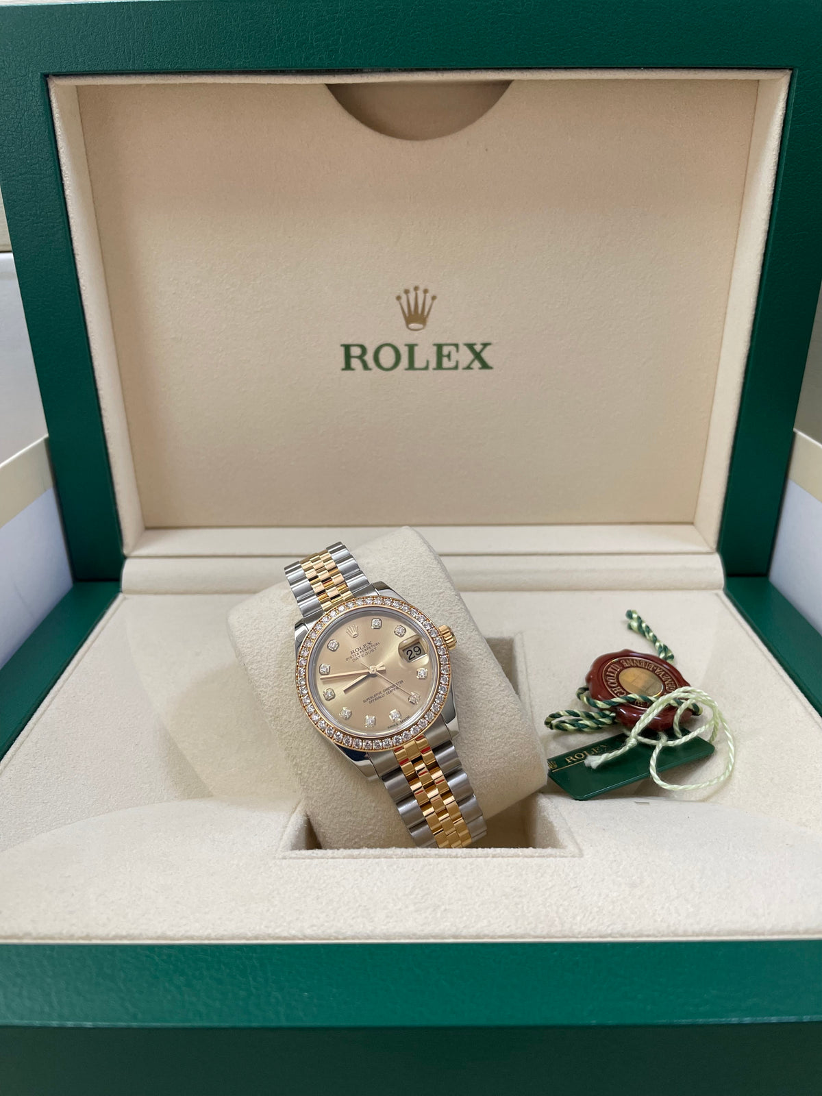 Rolex Steel and Yellow Gold Datejust 31 - G serial - 46 Diamond Bezel - Champagne Diamond Dial - Jubilee Bracelet - 178383