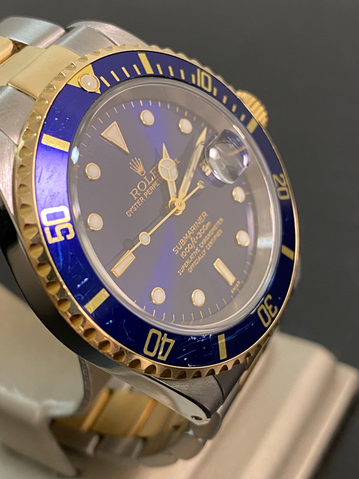 Rolex Steel and Yellow Gold Submariner Date - 1999 - "Bluesy" Pre Ceramic Bezel -Oyster Bracelet - 16613