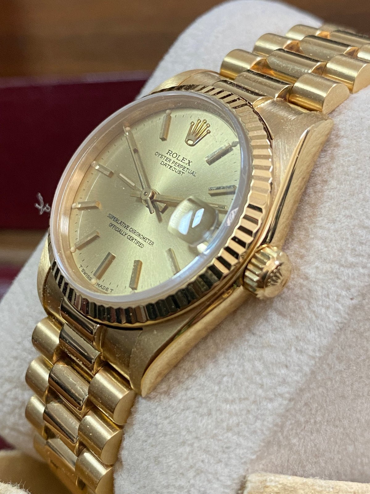 Rolex Yellow Gold Datejust 31 - Fluted Bezel - Champagne Index Dial - President Bracelet - 68278