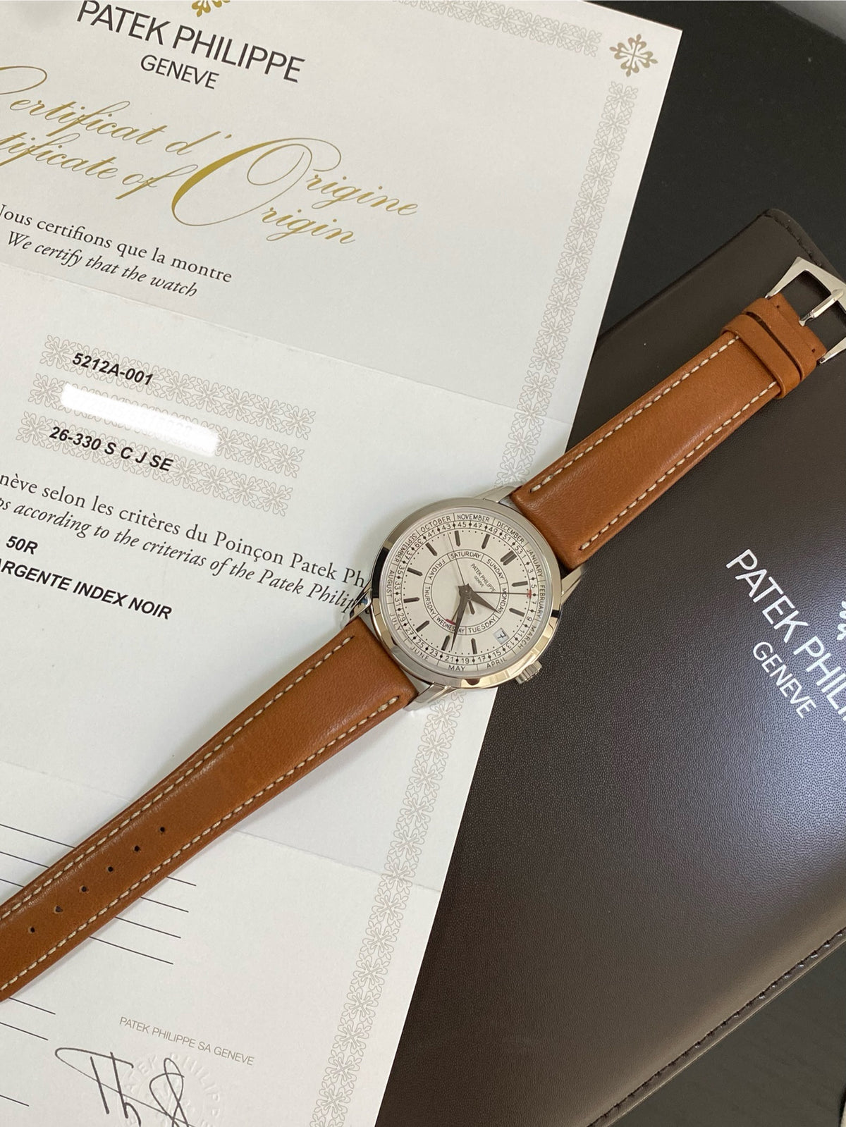 Patek Philippe Calatrava Weekly Calendar - 2022 - Silvery Opaline Dial - Brown Leather Strap - 5212A-001 *FULL SET*