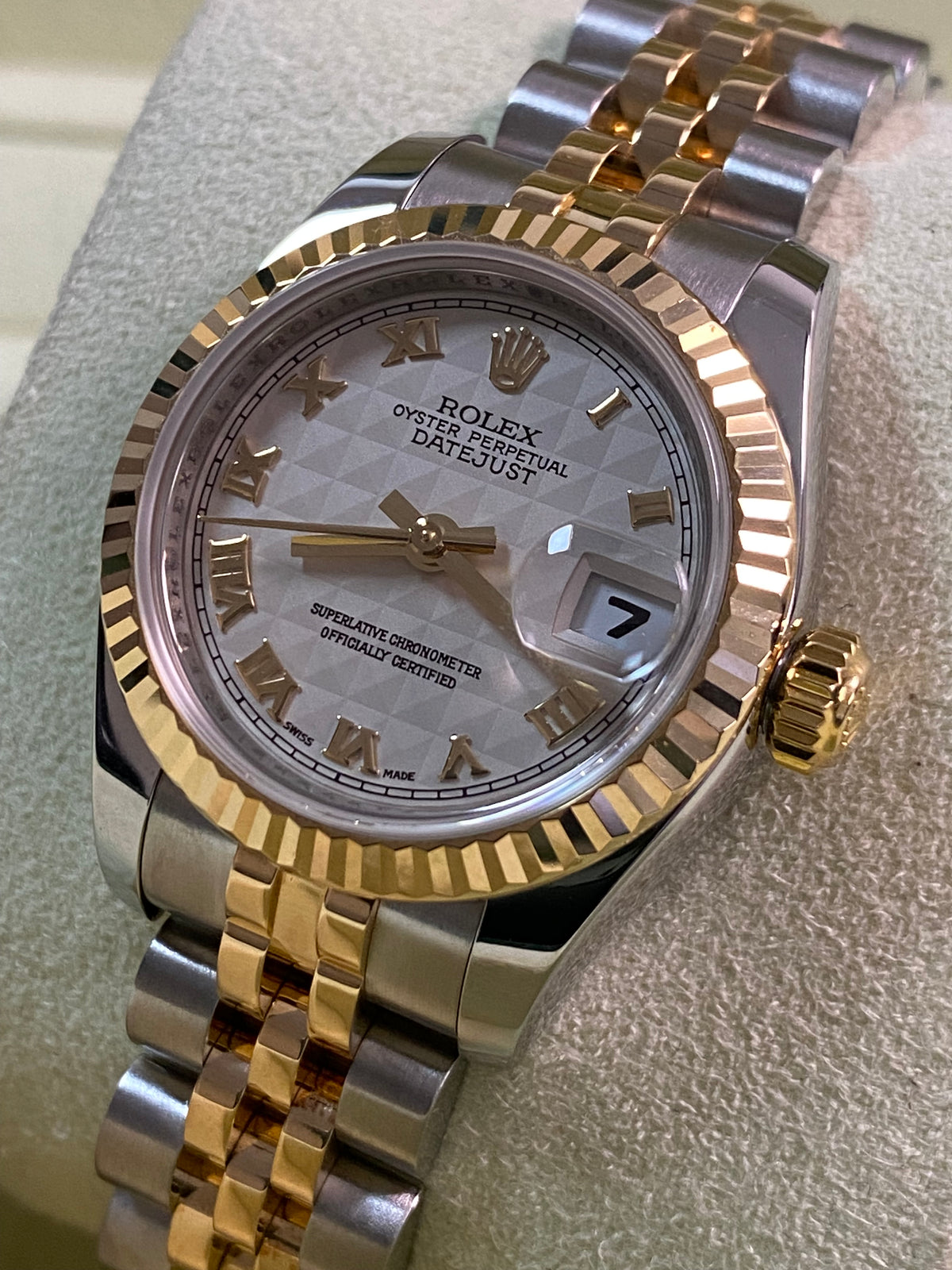 Rolex Yellow Gold and Steel Lady-Datejust - Z serial - Fluted Bezel - Ivory Pyramid Dial - Jubilee Bracelet - 179173 *FULL SET*