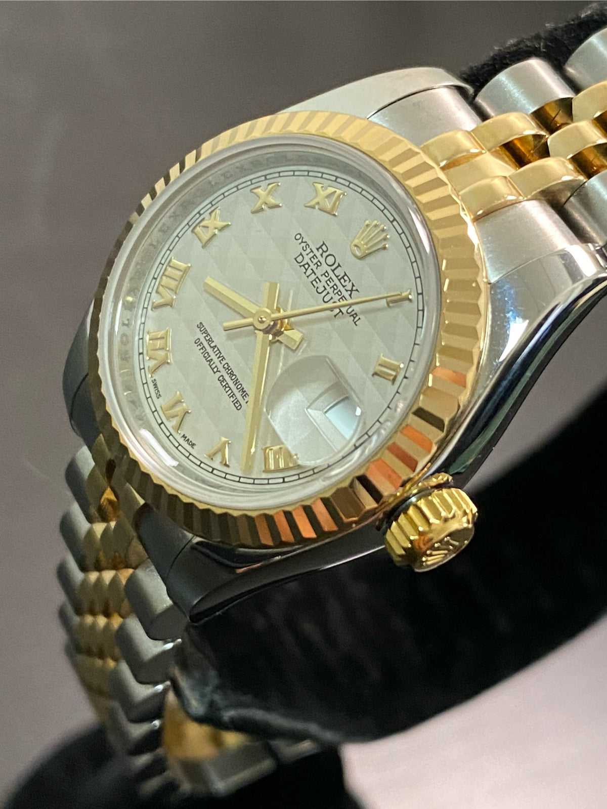 Rolex Yellow Gold and Steel Lady-Datejust - Z serial - Fluted Bezel - Ivory Pyramid Dial - Jubilee Bracelet - 179173 *FULL SET*