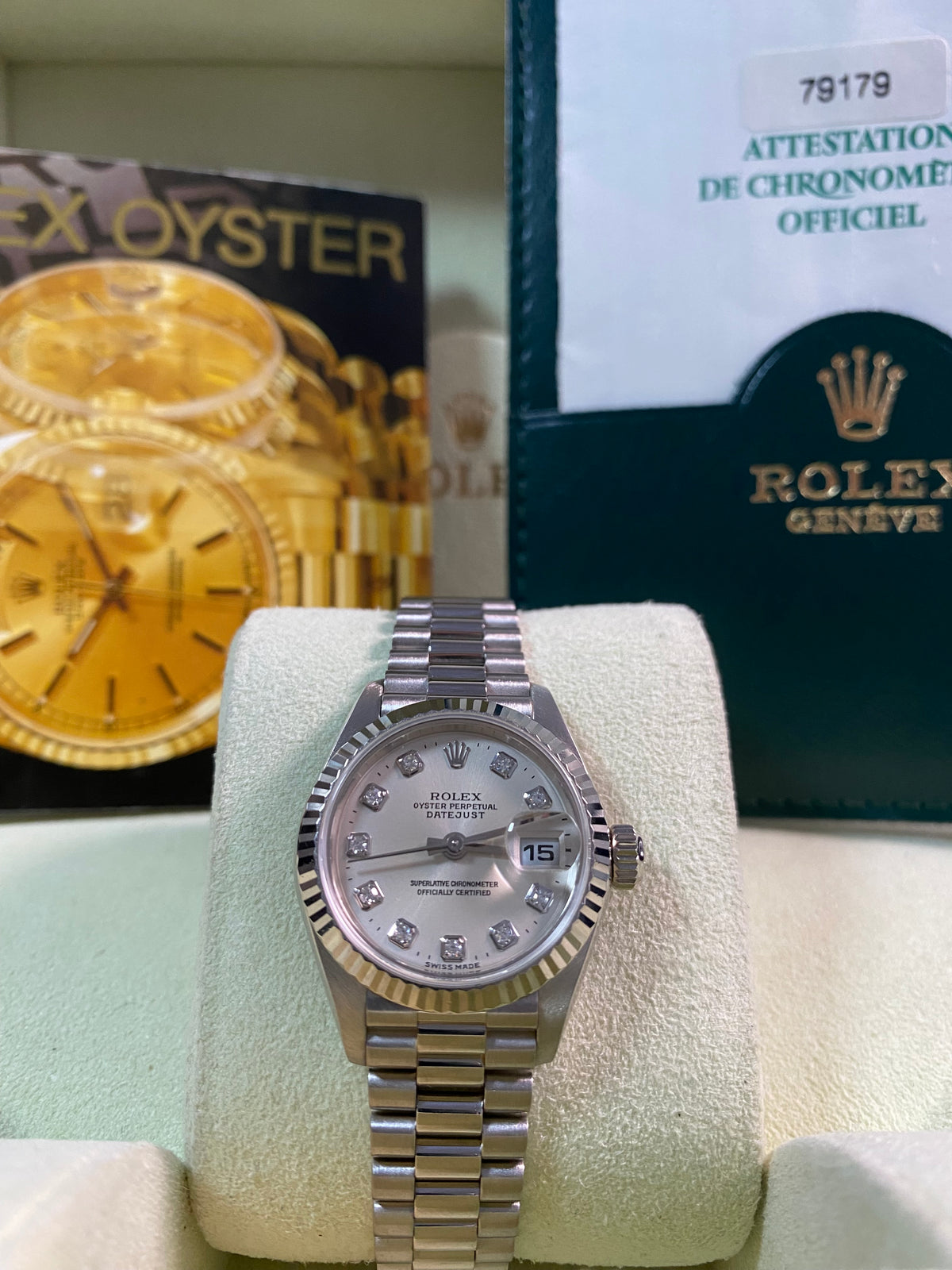 Rolex White Gold Lady-Datejust - P serial - Fluted Bezel - Factory Diamond Dial - President Bracelet - 79179