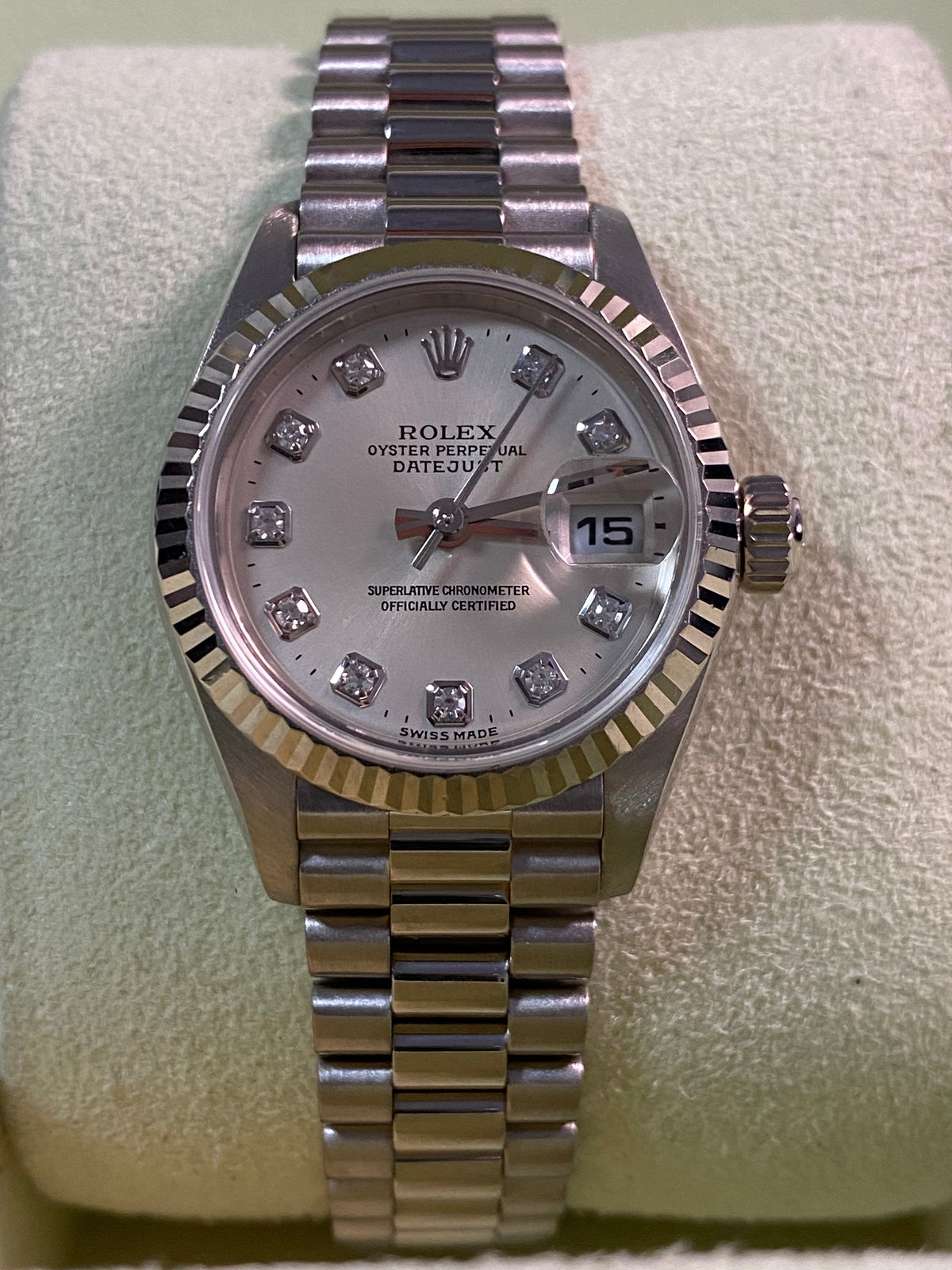 Rolex White Gold Lady-Datejust - P serial - Fluted Bezel - Factory Diamond Dial - President Bracelet - 79179