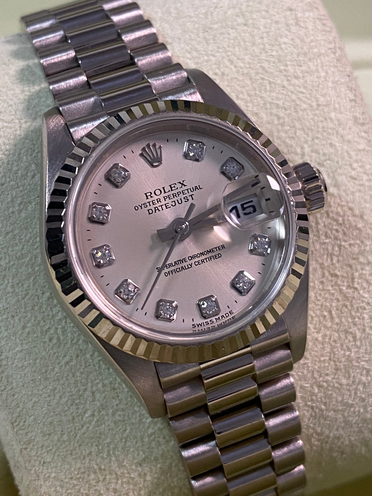 Rolex White Gold Lady-Datejust - P serial - Fluted Bezel - Factory Diamond Dial - President Bracelet - 79179