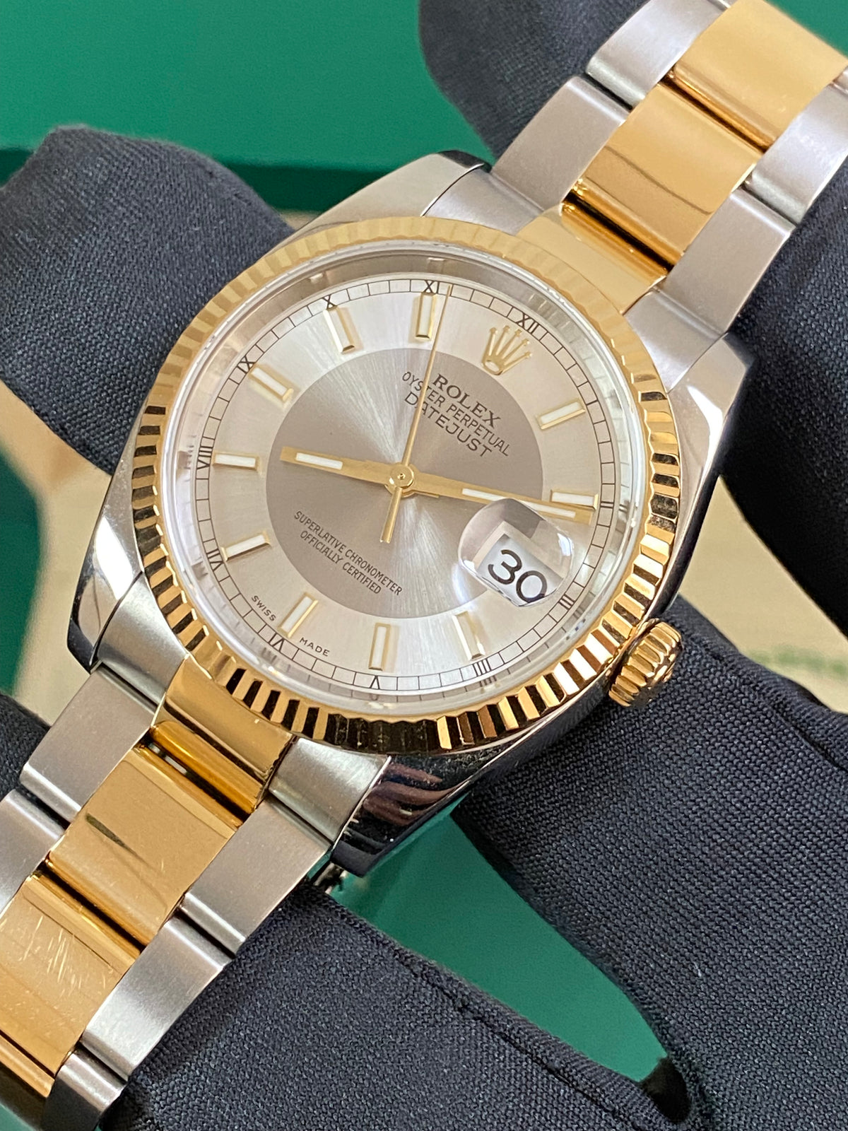 Rolex Steel and Yellow Gold Datejust 36 - D serial - Fluted Bezel - "Tuxedo" Dial - Oyster Bracelet - 116233