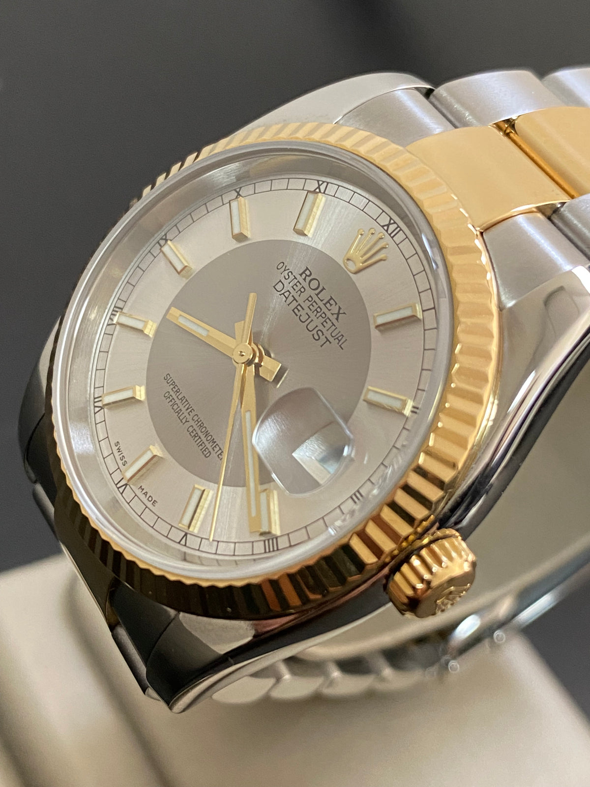 Rolex Steel and Yellow Gold Datejust 36 - D serial - Fluted Bezel - "Tuxedo" Dial - Oyster Bracelet - 116233