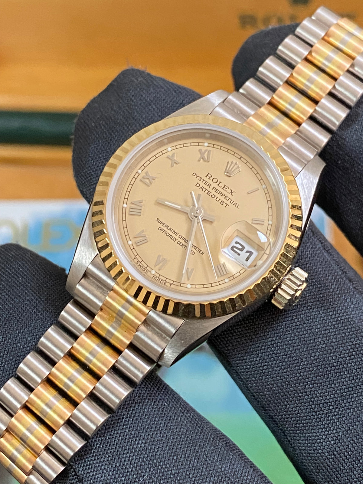 Rolex White Gold Lady-Datejust - W serial - Fluted Bezel - Tridor - President Bracelet - 69179B