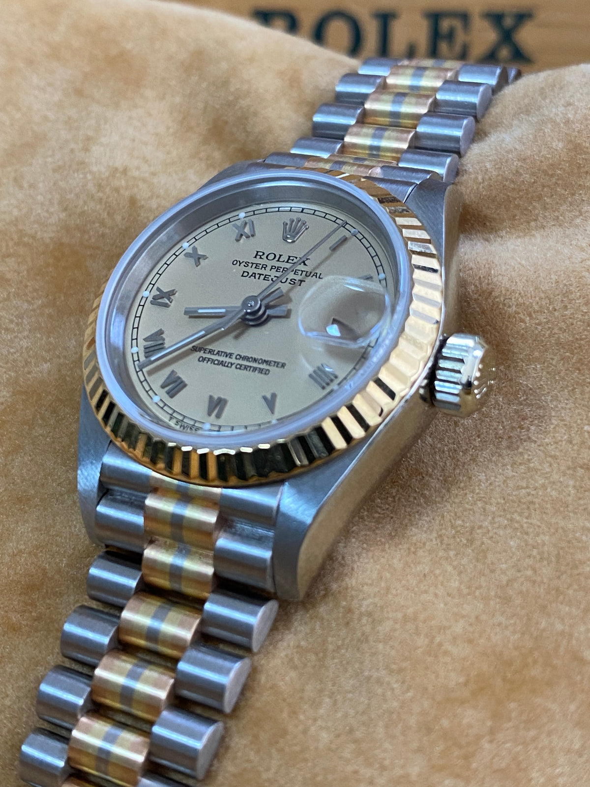 Rolex White Gold Lady-Datejust - W serial - Fluted Bezel - Tridor - President Bracelet - 69179B