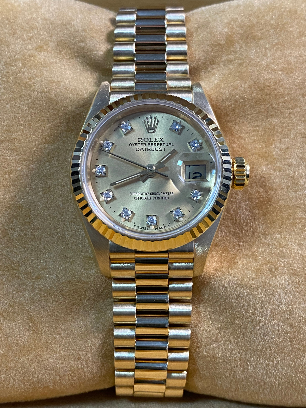 Rolex Yellow Gold Lady-Datejust - L serial - Fluted Bezel - Factory Diamond Dial - President Bracelet - 69178